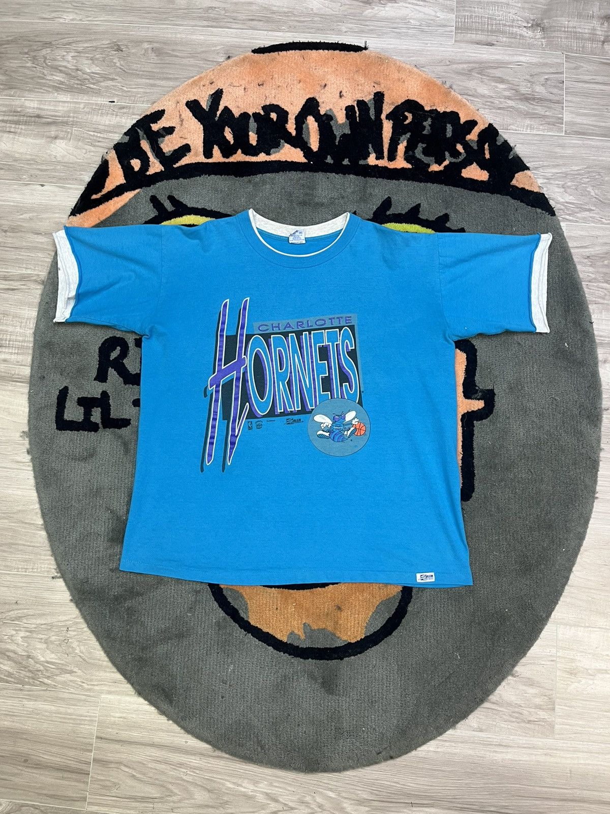 Vintage Charlotte Hornets Salem double layer Tee