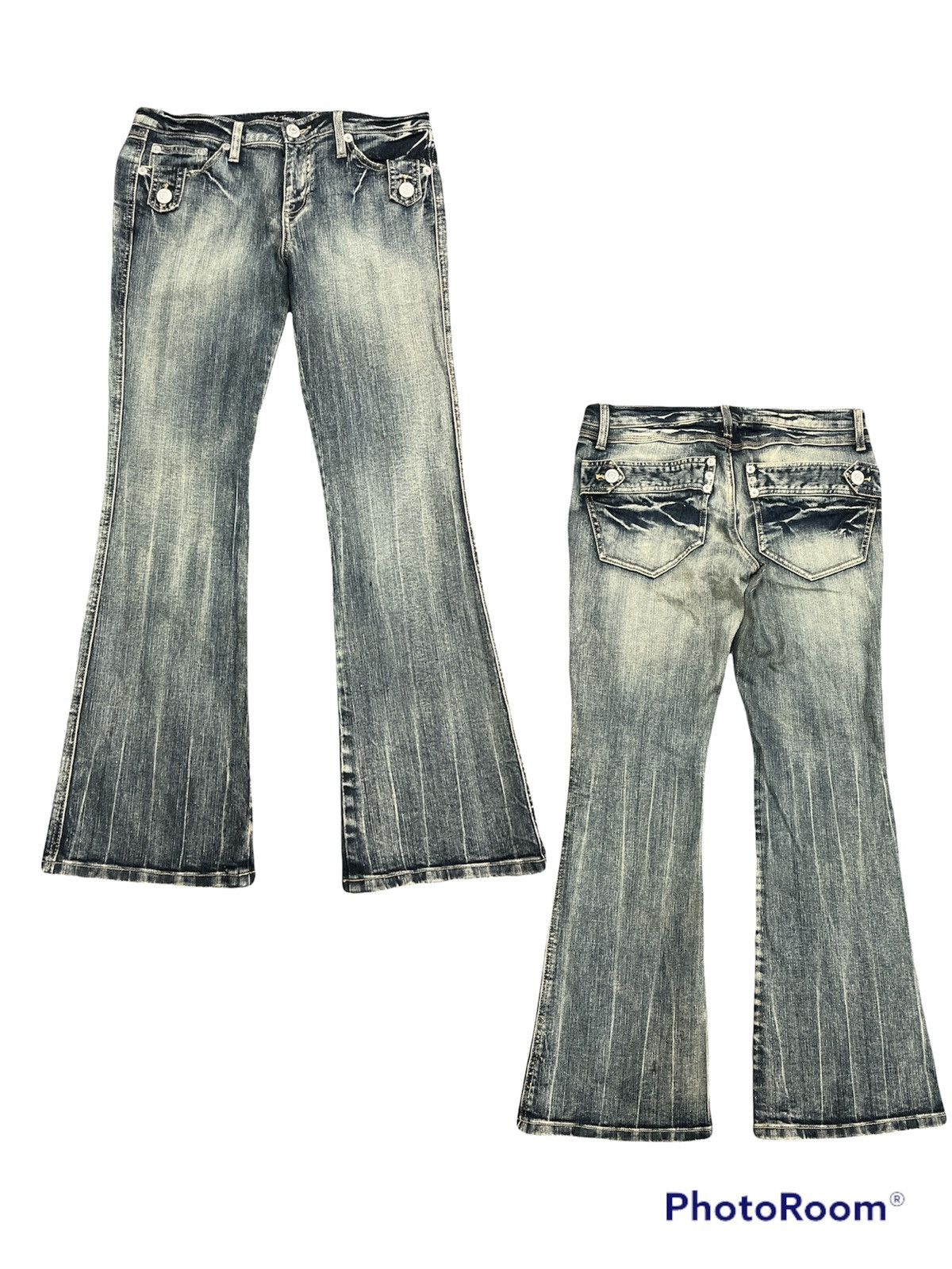Japanese Brand Japanese Brand Thrashed Denim Flare Pants Size US 30 / EU 46 - 1 Thumbnail