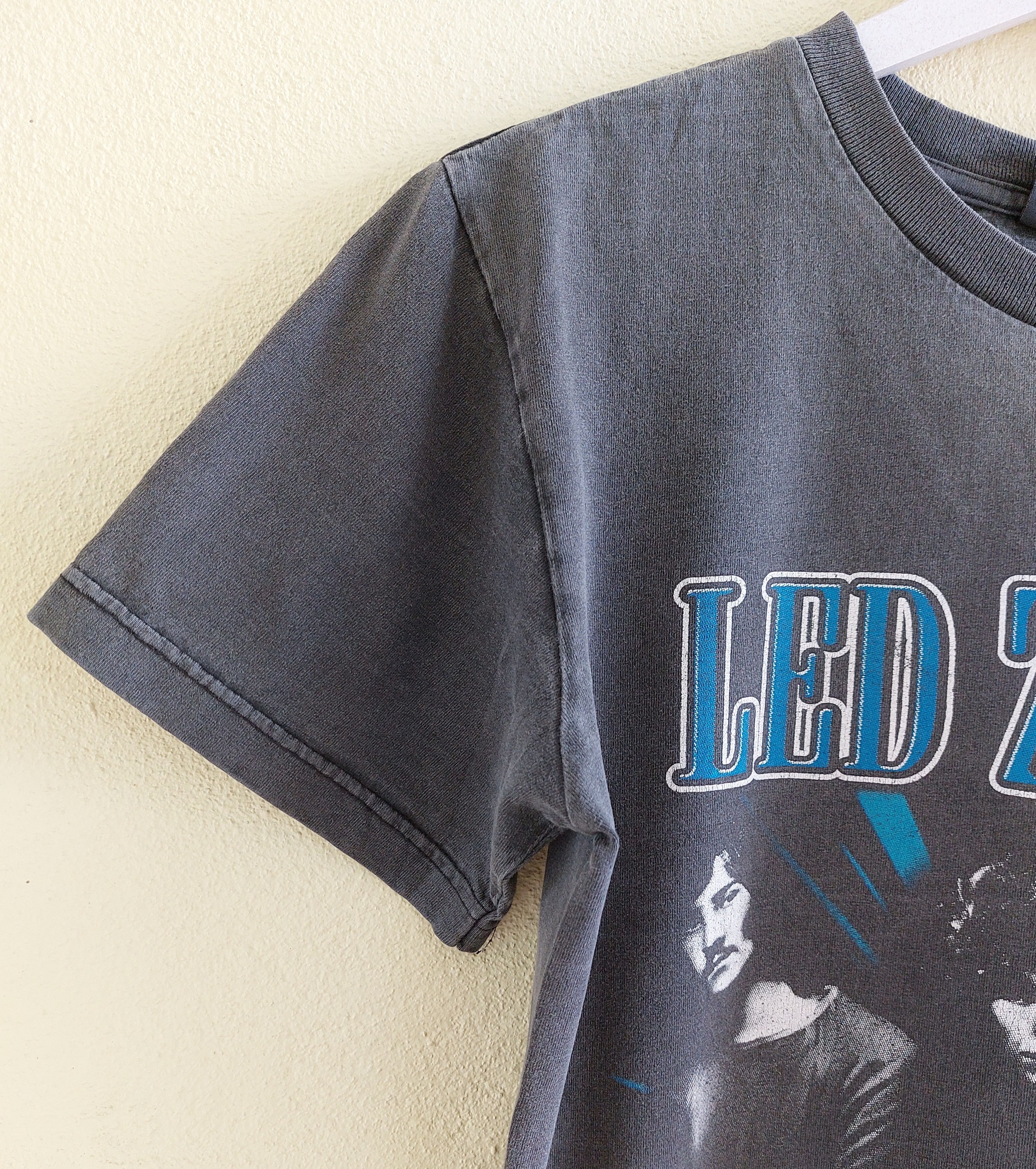 Led Zeppelin LED ZEPPELIN vintage 90's t-shirt made in USA by SOLID ROCK Size US S / EU 44-46 / 1 - 4 Thumbnail