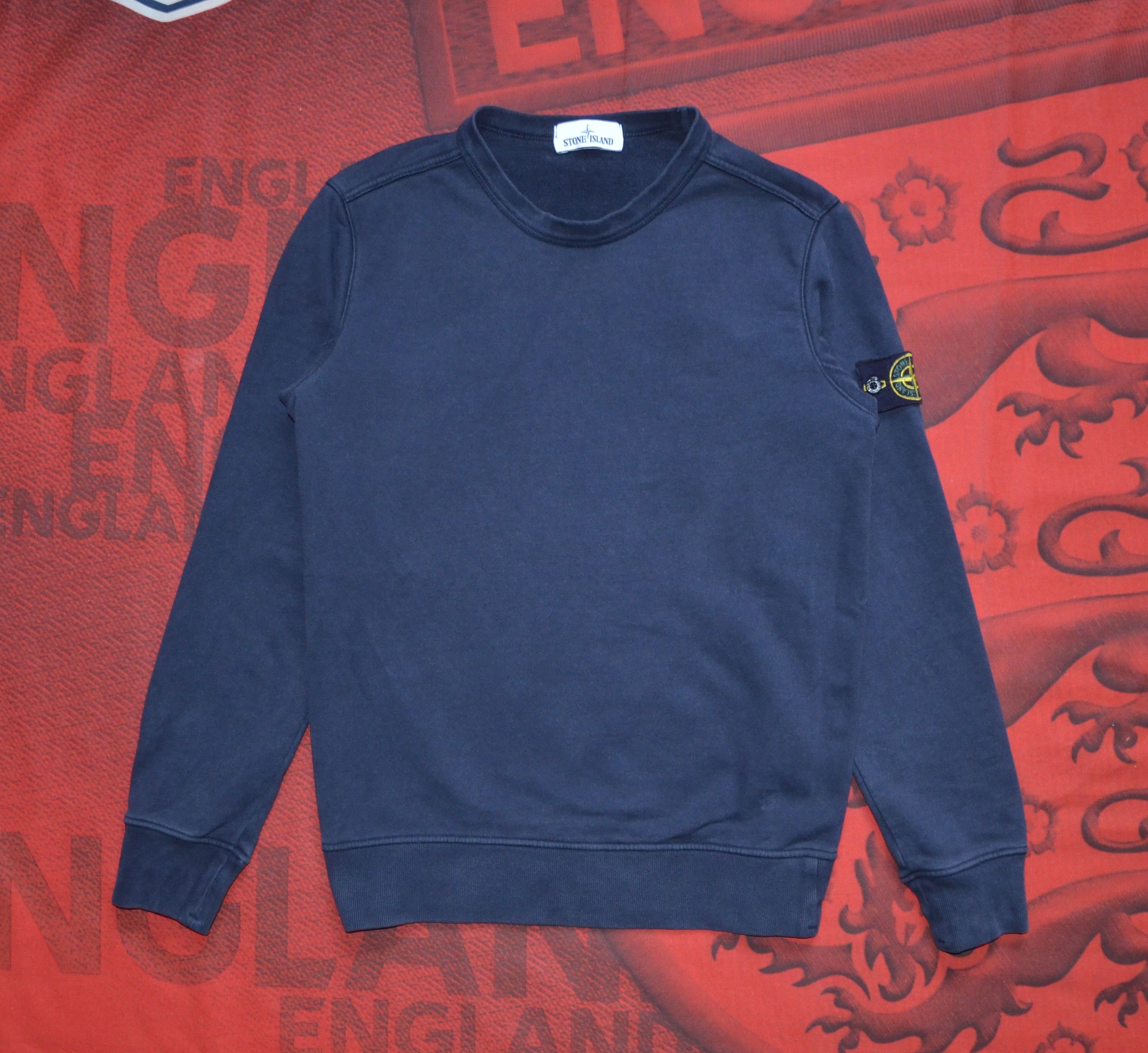 Stone Island Stone Island Men's Sweatshirt 100% Cotton Navy S Authentic Size US S / EU 44-46 / 1 - 1 Thumbnail