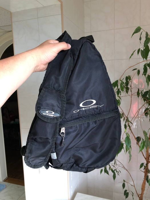 Vintage RARE OAKLEY sandbag sling body bag 2000s crossbag | Grailed