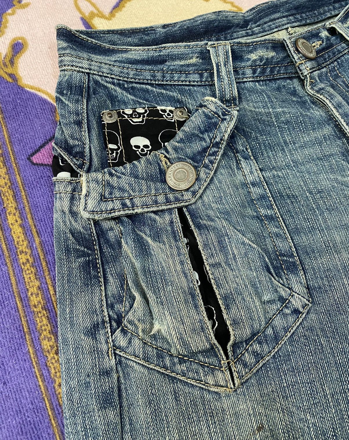 Japanese Brand Japanese Brand Skull Design Denim Pants x Rare Size US 32 / EU 48 - 8 Thumbnail