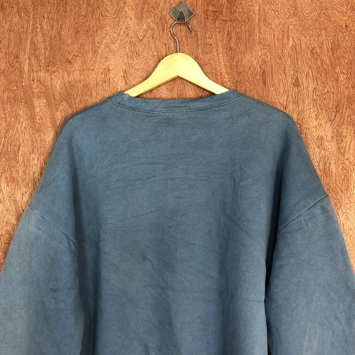 Cartoon Network Tuan Studio faded Flintstones Soft Blue Sweatshirt #H113 Size US L / EU 52-54 / 3 - 13 Thumbnail