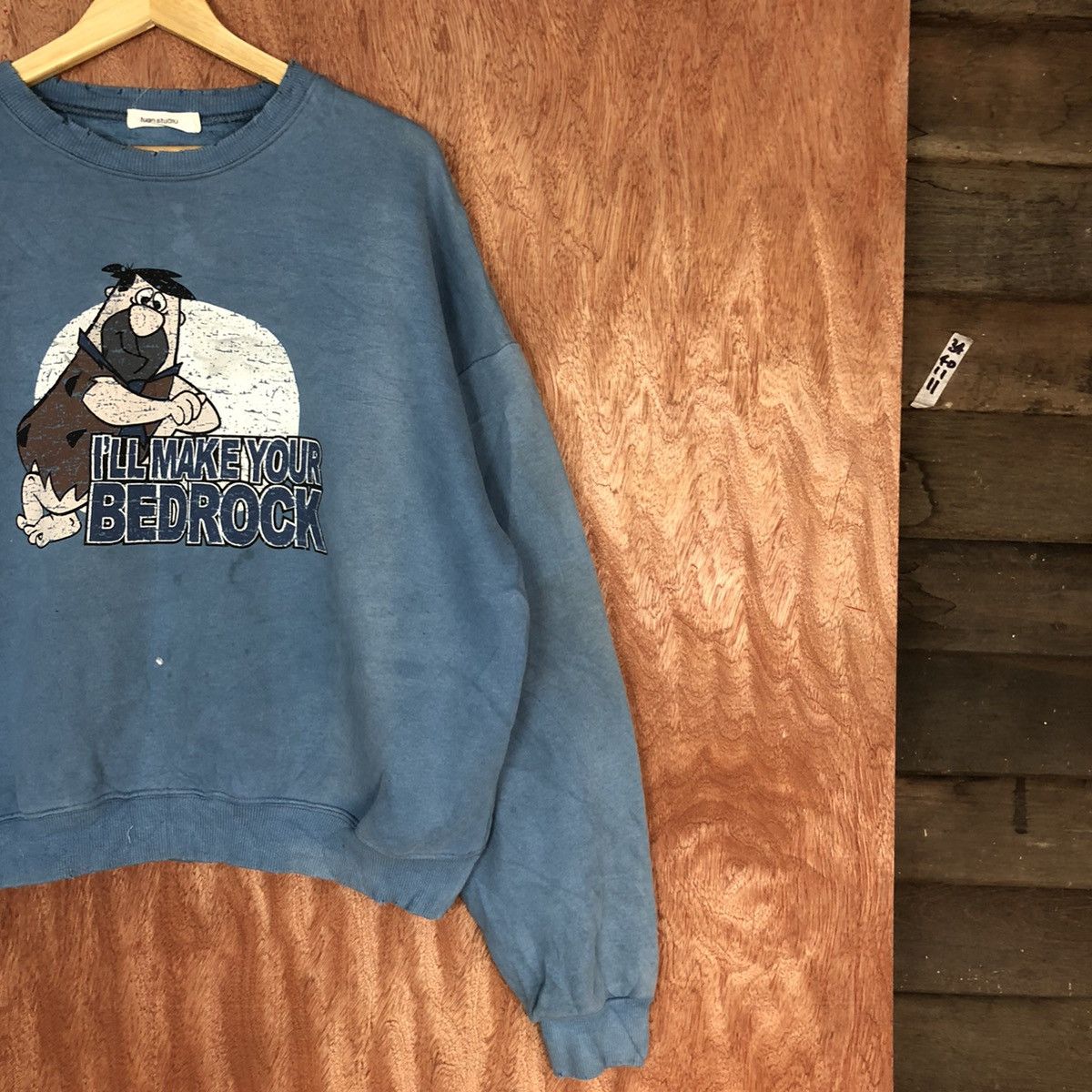 Cartoon Network Tuan Studio faded Flintstones Soft Blue Sweatshirt #H113 Size US L / EU 52-54 / 3 - 5 Thumbnail