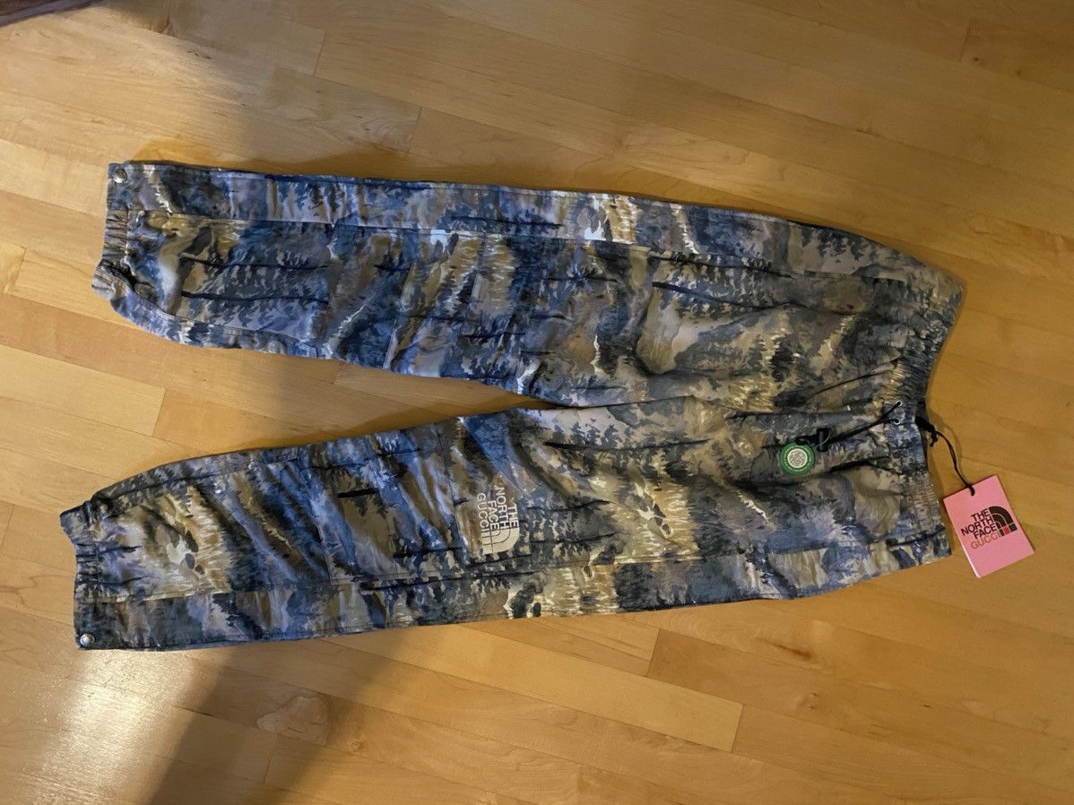 Gucci × The North Face The North Face x Gucci nylon pant Size US 26 / EU 42 - 2 Thumbnail