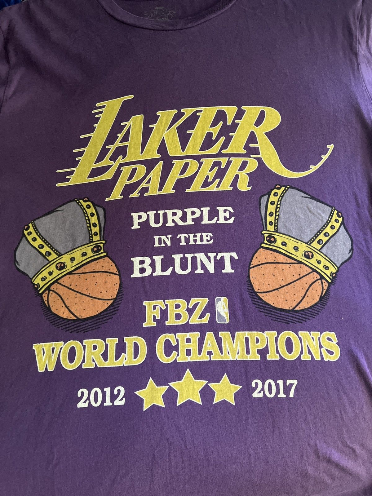 FLATBUSH factory ZOMBIES SOLD OUT! LAKER PAPER TEE MEDIUM RARE!!!