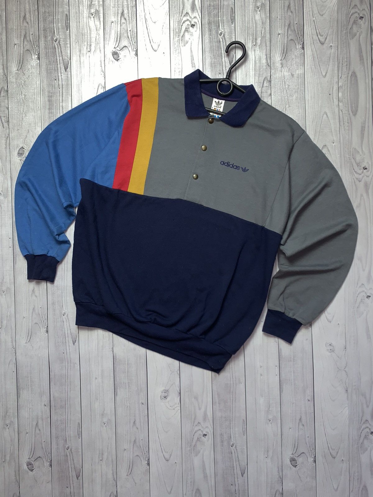 Vintage Vintage adidas originals sweatshirt rugby size XL Size US XL / EU 56 / 4 - 1 Thumbnail