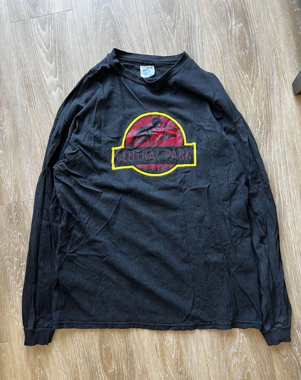Vintage Vintage 90s Central Park Boot T-Shirt Size US XL / EU 56 / 4 - 3 Thumbnail