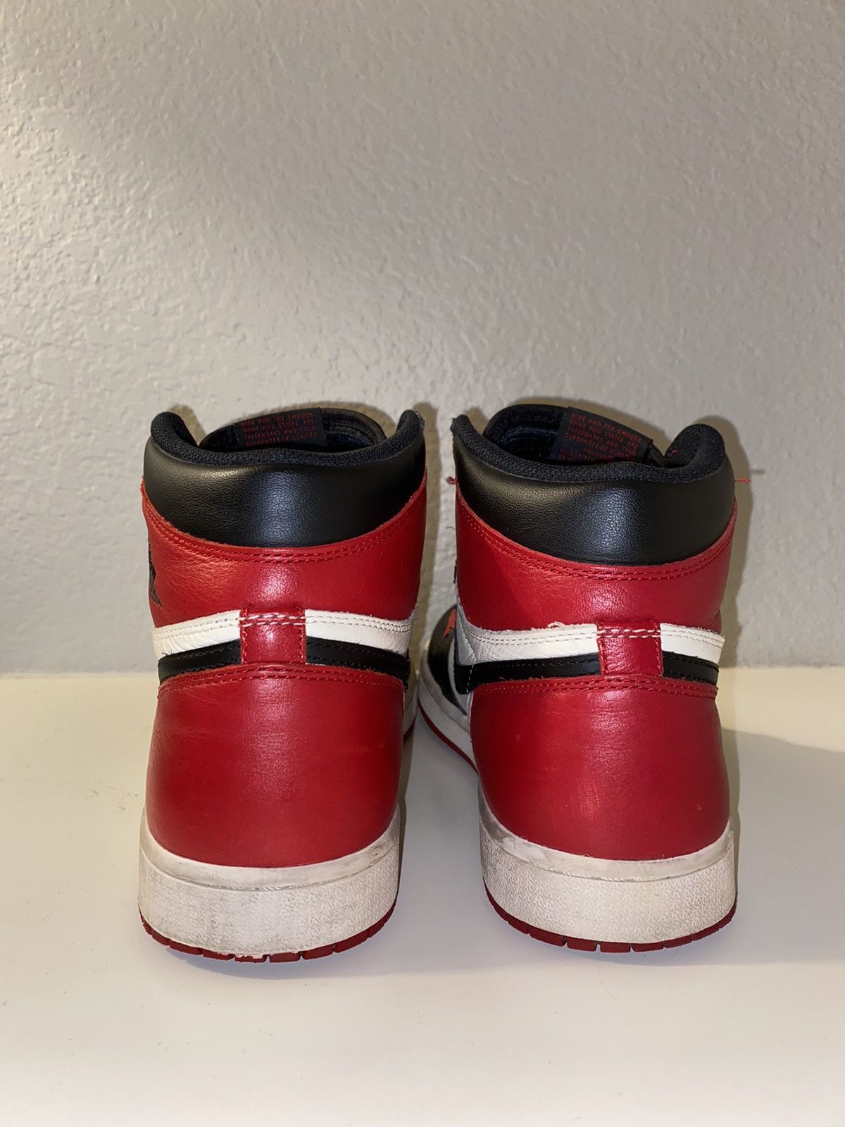 Jordan Brand Air Jordan 1 Retro High OG Bred Toe 2018 Size US 10.5 / EU 43-44 - 3 Thumbnail