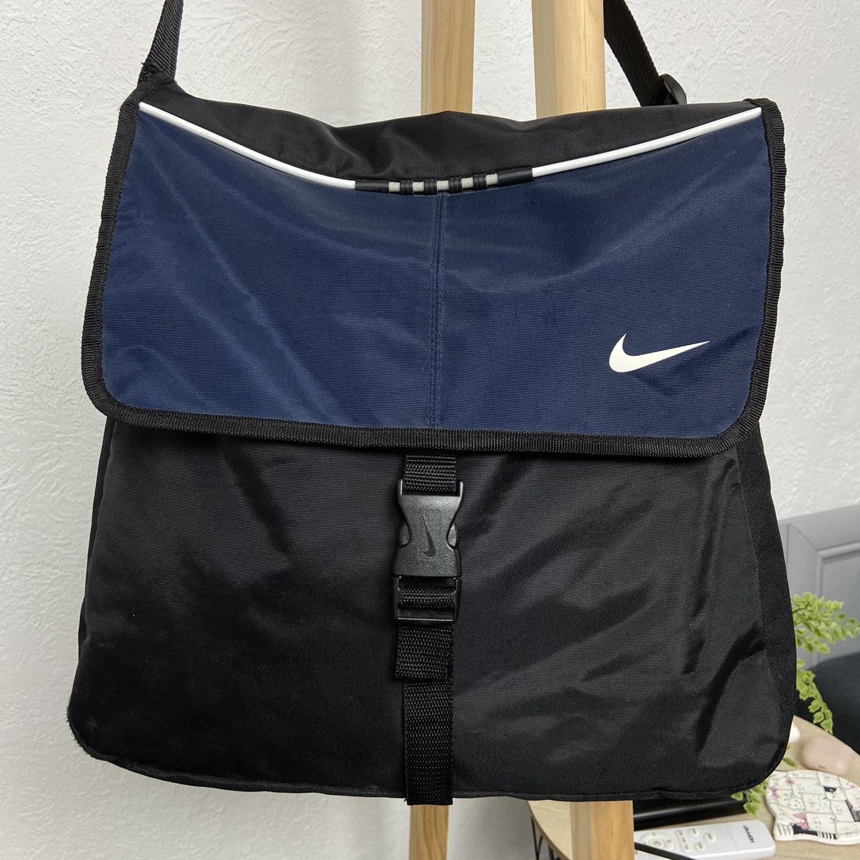 Nike 1990s NIKE ACG STYLE VERY RARE NYLON CROSSBODY BAG - № 6003 Size ONE SIZE - 2 Thumbnail