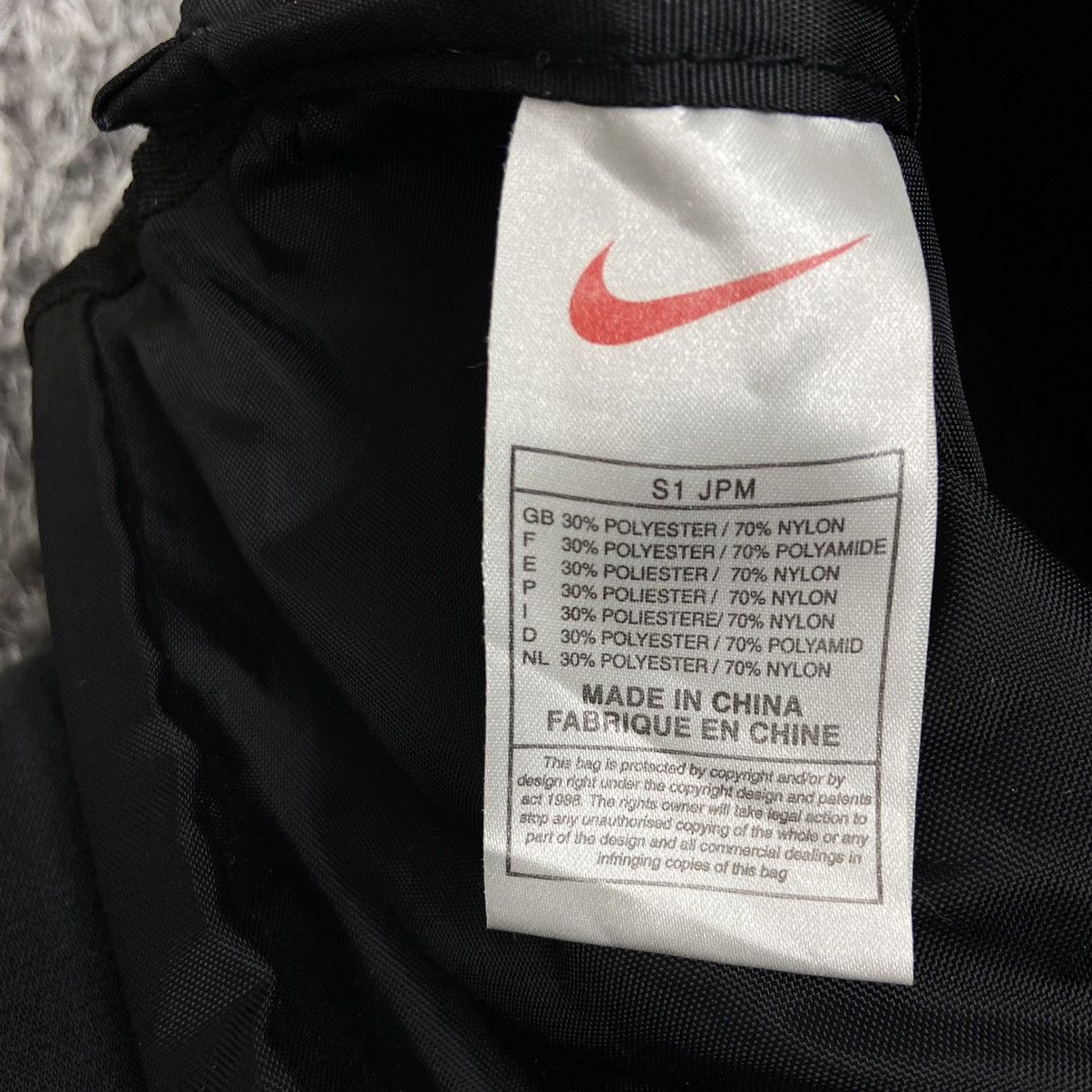 Nike 1990s NIKE ACG STYLE VERY RARE NYLON CROSSBODY BAG - № 6003 Size ONE SIZE - 9 Thumbnail