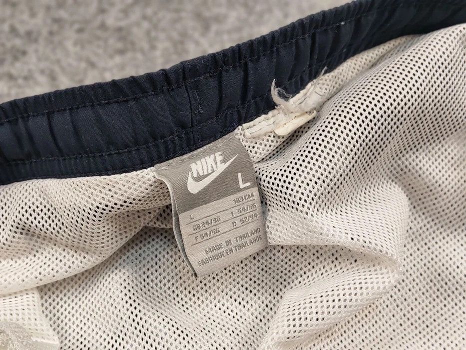 Nike Vintage Nike Shorts Blue Logo swoosh casual Y2K Streetwear Size US 34 / EU 50 - 9 Thumbnail