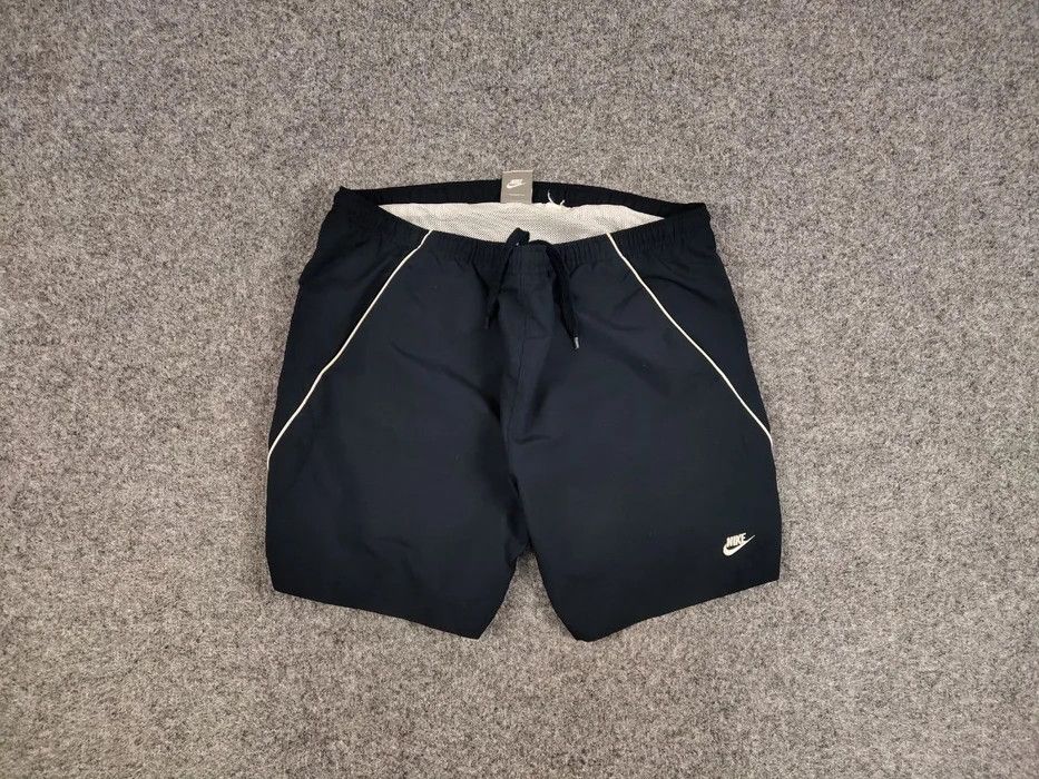 Nike Vintage Nike Shorts Blue Logo swoosh casual Y2K Streetwear Size US 34 / EU 50 - 1 Thumbnail