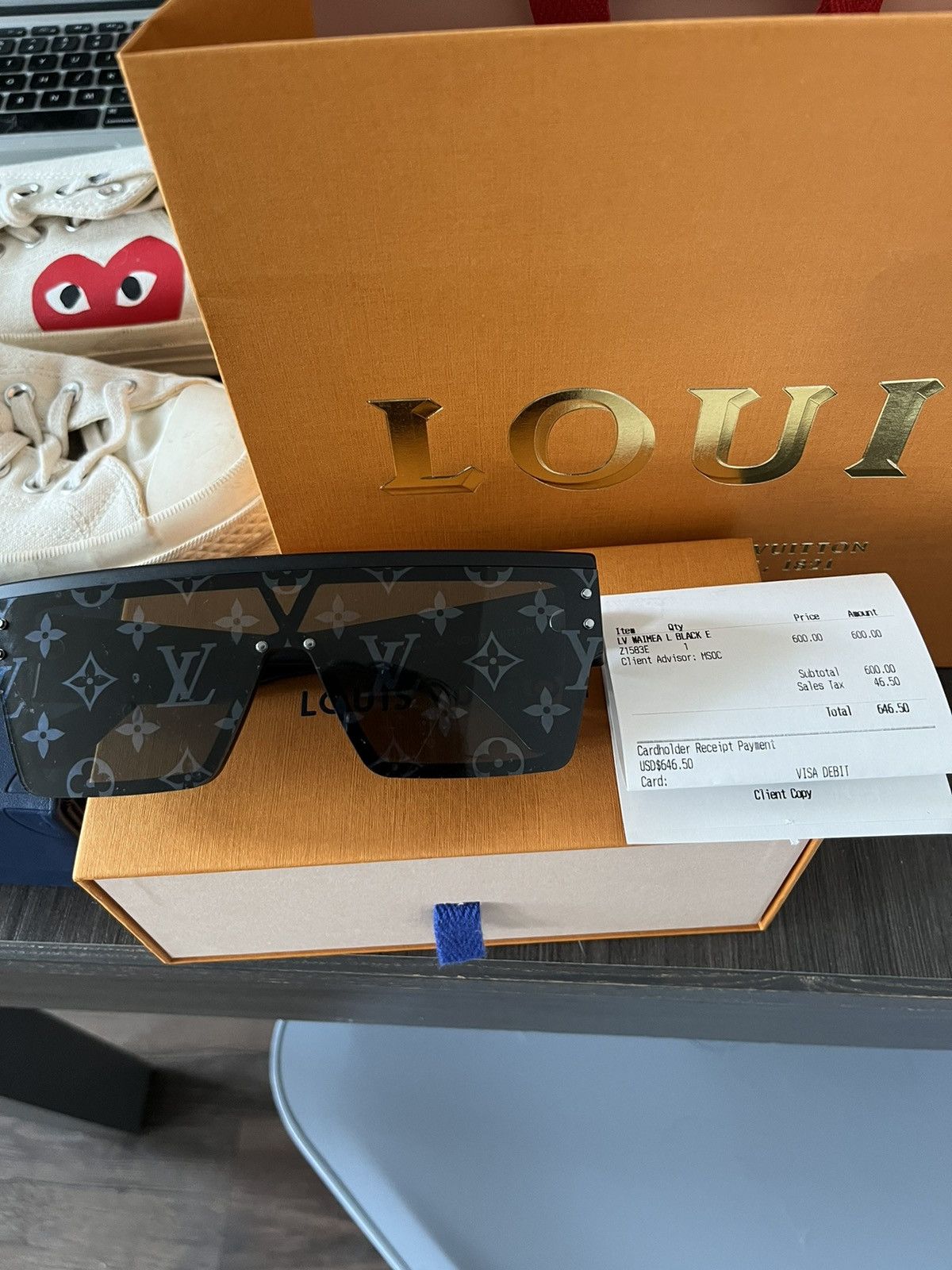 Louis Vuitton LV Waimea Sunglasses Black के लिए