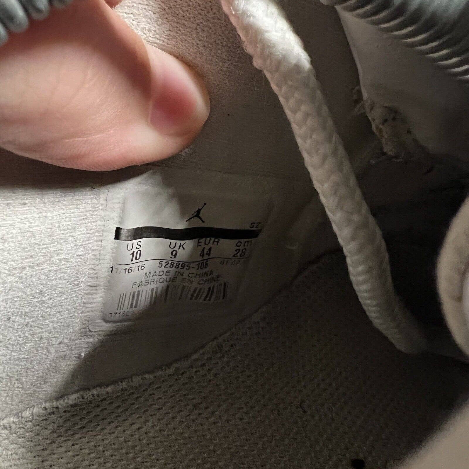 Jordan Brand Size 10 - Air Jordan 11 Retro Low 'UNC' 528895-106 Size US 10 / EU 43 - 9 Thumbnail