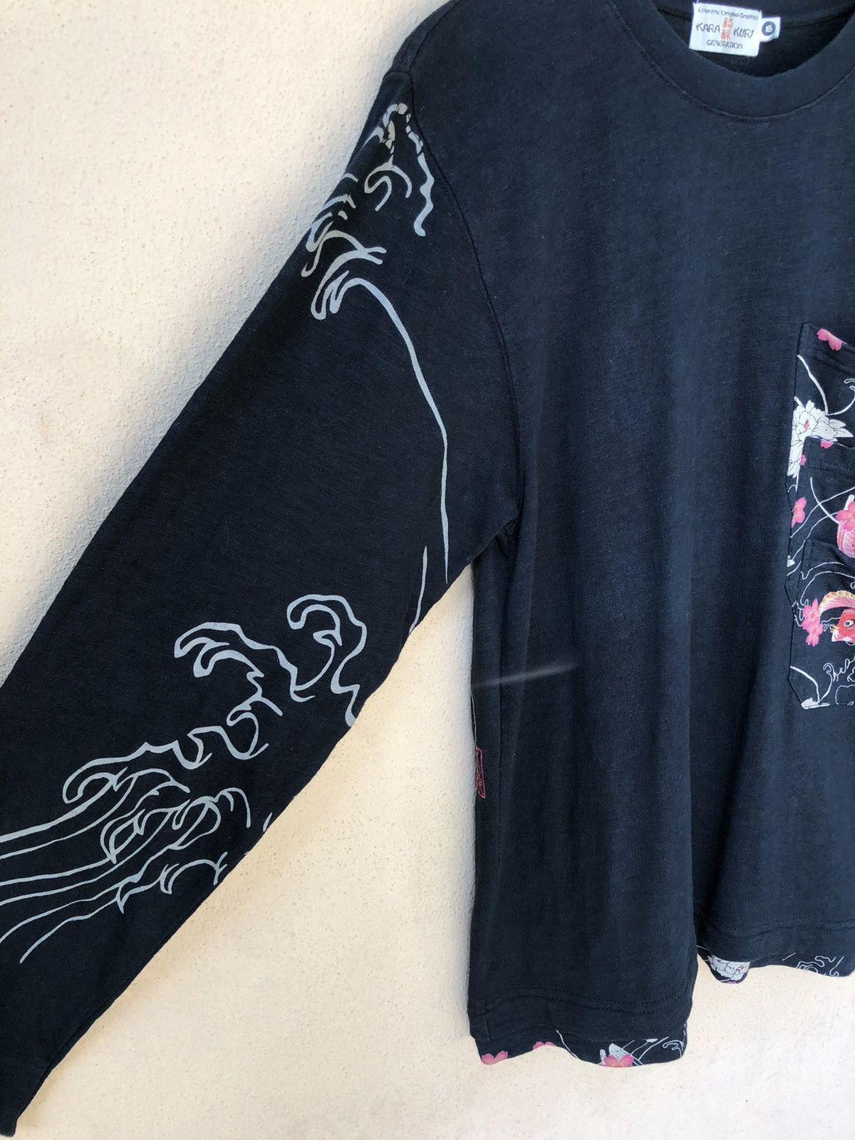 Japanese Brand Rare 3pockets Karakuri Koi Fish Overprint Long Sleeve Size US M / EU 48-50 / 2 - 4 Thumbnail