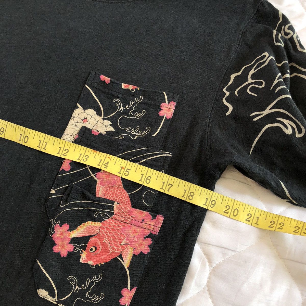 Japanese Brand Rare 3pockets Karakuri Koi Fish Overprint Long Sleeve Size US M / EU 48-50 / 2 - 7 Thumbnail