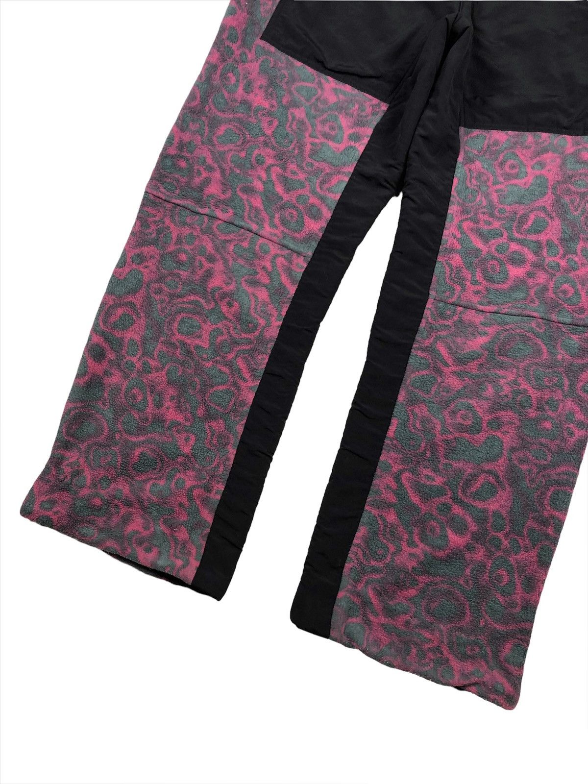 The North Face Vintage The North Face 94 Rage Classic Fleece Pant Size US 34 / EU 50 - 8 Thumbnail