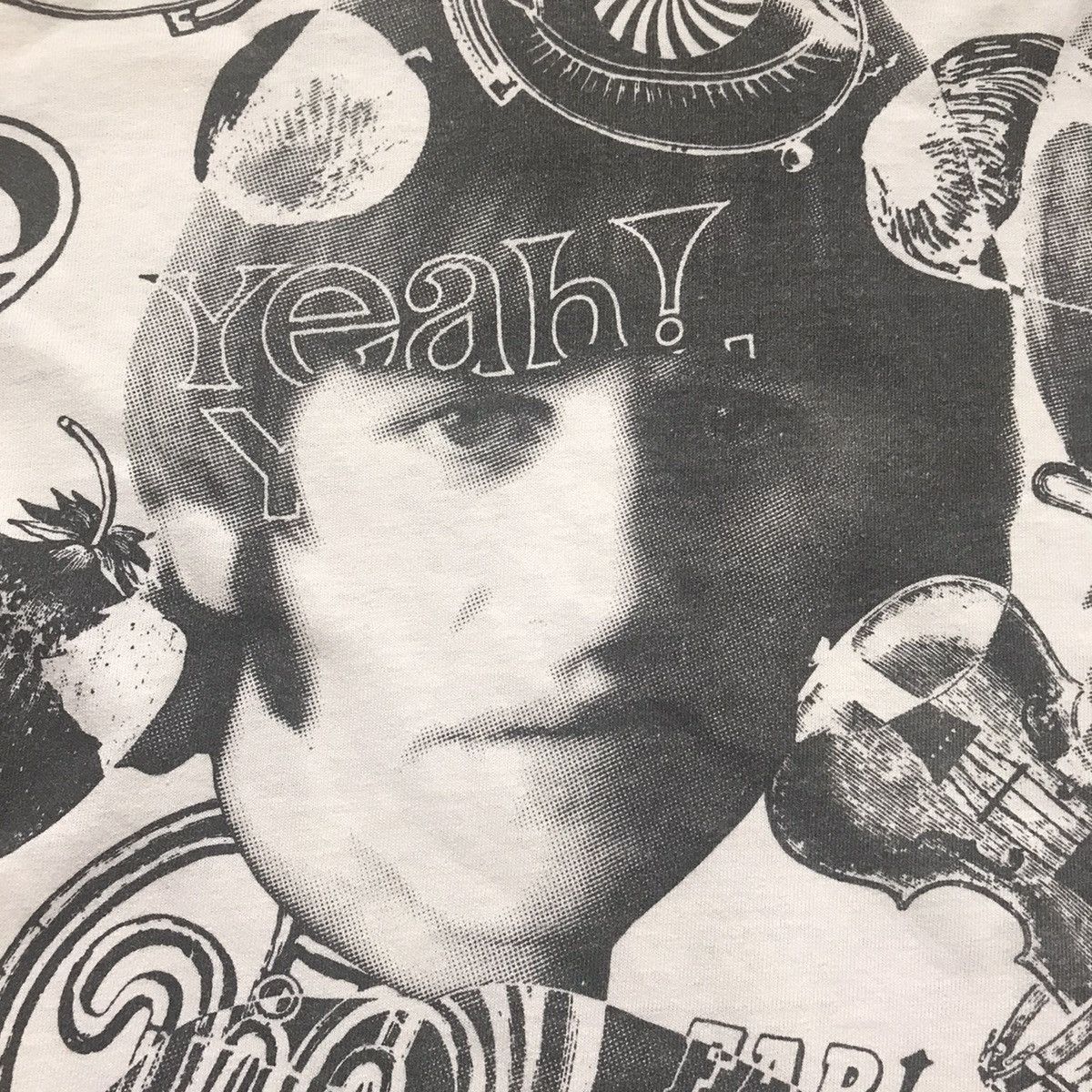 Band Tees Vintage 1991 The Beatles All Over Print T Shirt Size US L / EU 52-54 / 3 - 6 Thumbnail