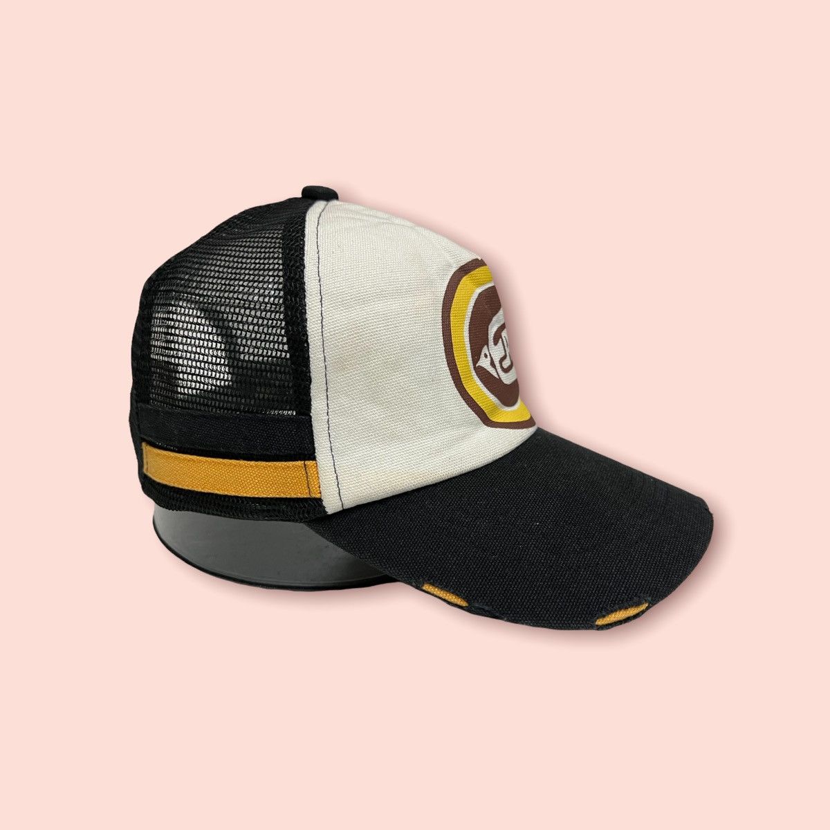 Vintage VINTAGE THE WORLD NEED FACE DISTRESSED TRUCKER SNAPBACK Size ONE SIZE - 5 Thumbnail