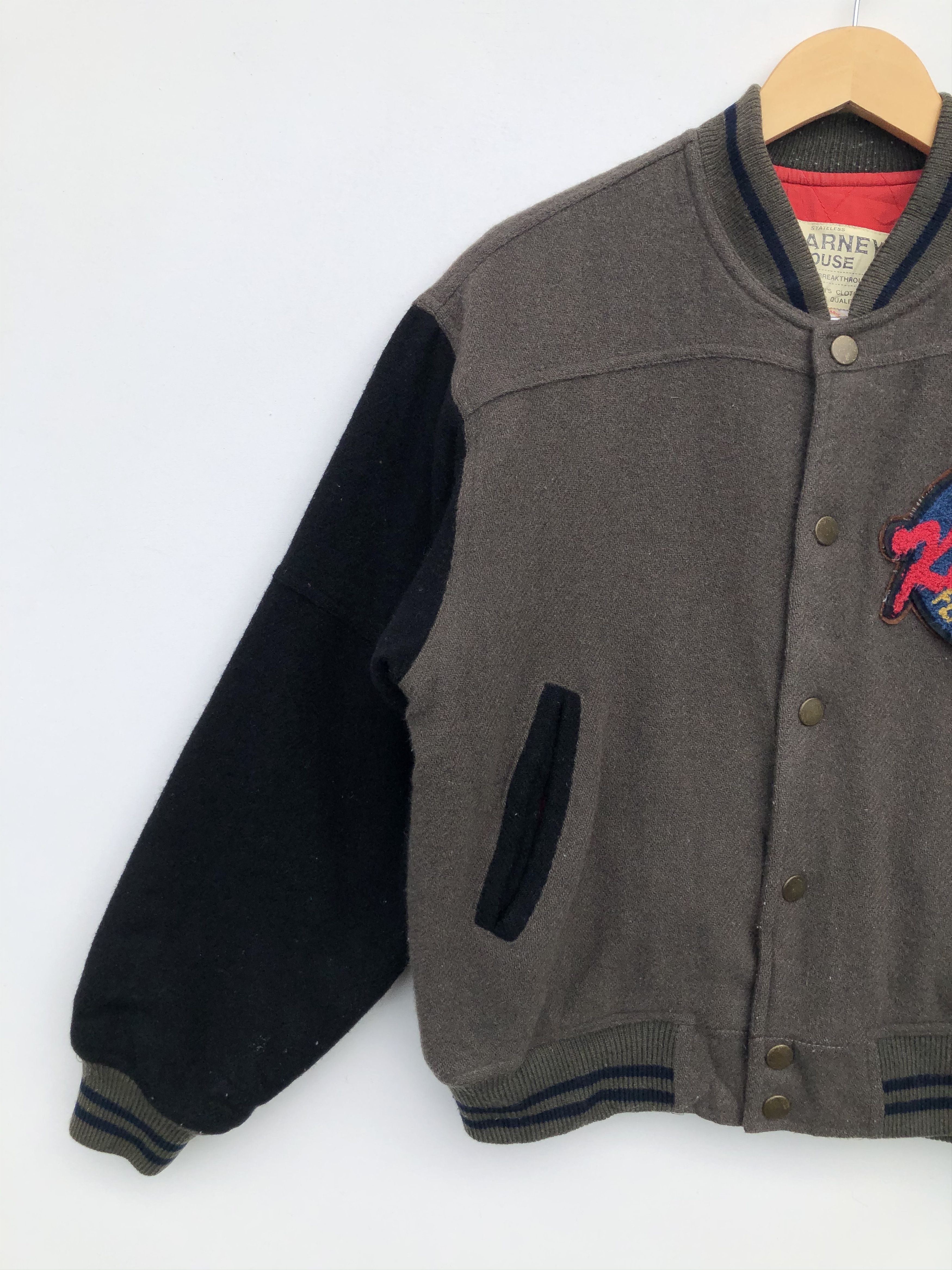 Japanese Brand VINTAGE JAPAN’S KEARNEY HOUSE FIGHTER WOOL VARSITY JACKET Size US M / EU 48-50 / 2 - 8 Thumbnail