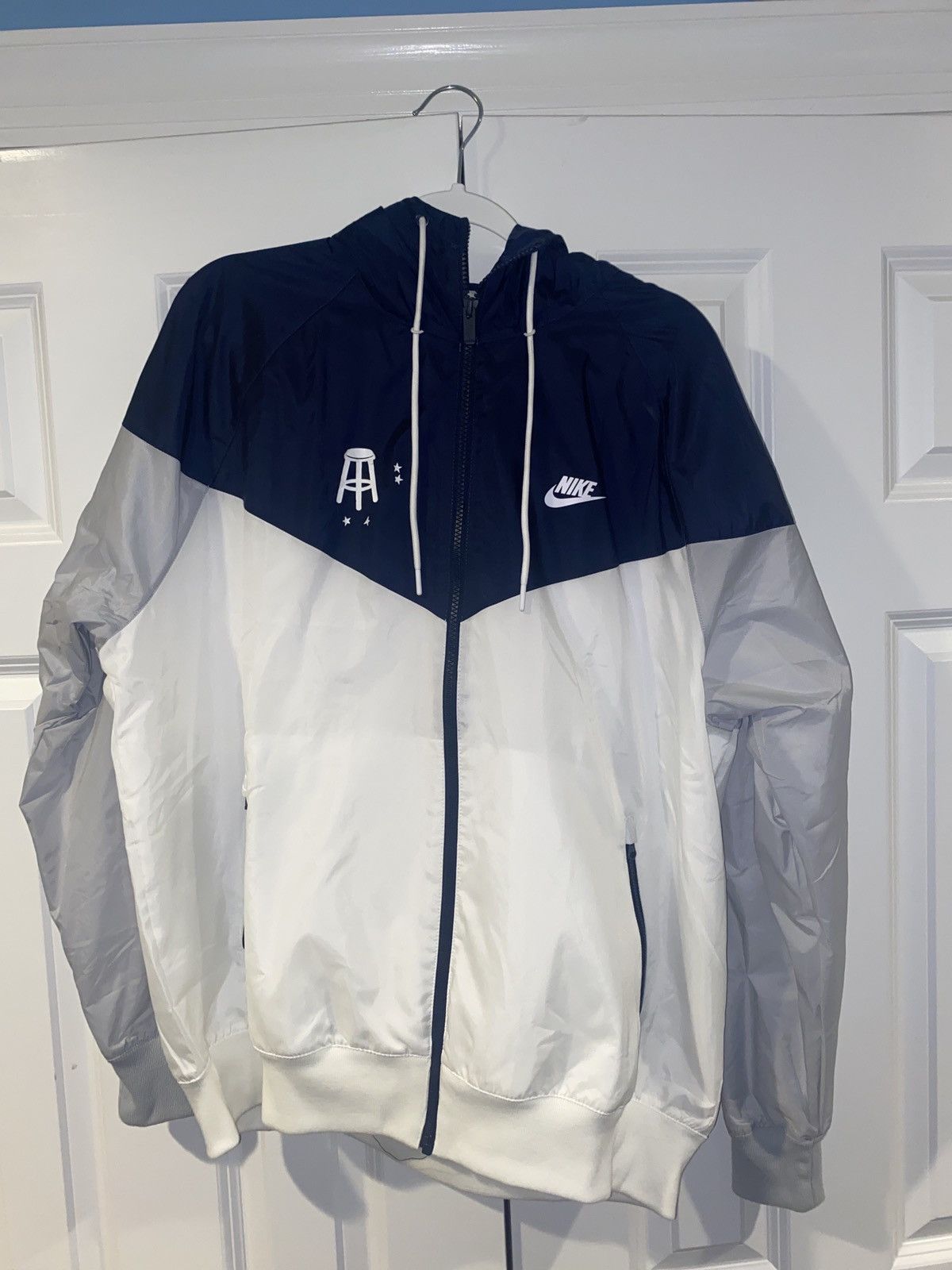 Nike barstool windbreaker clearance