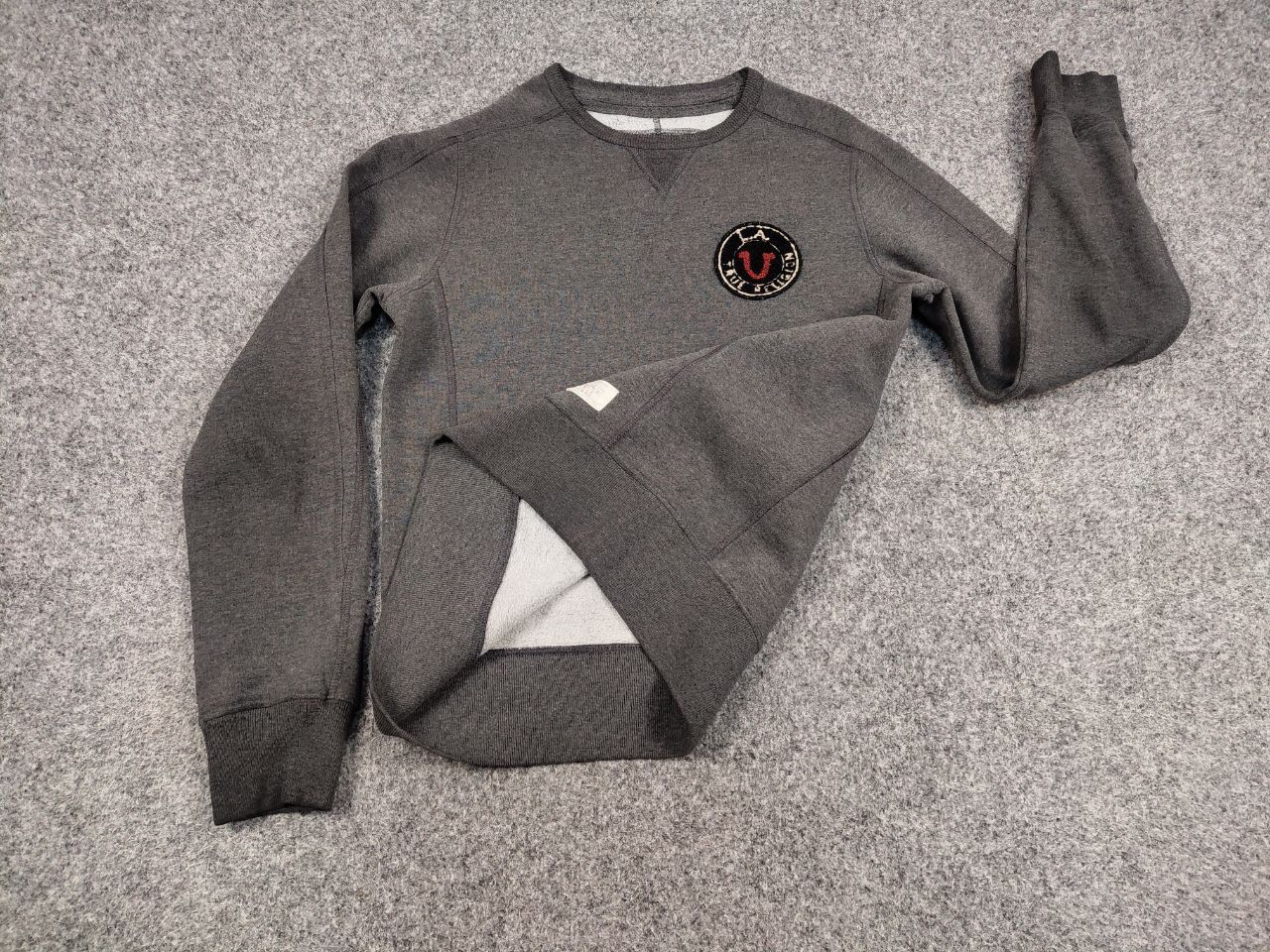 True Religion Vintage True Religion Logo Crewneck Blank Gray Sweatshirt Size US S / EU 44-46 / 1 - 14 Thumbnail