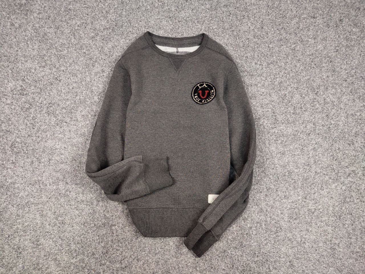True Religion Vintage True Religion Logo Crewneck Blank Gray Sweatshirt Size US S / EU 44-46 / 1 - 12 Thumbnail