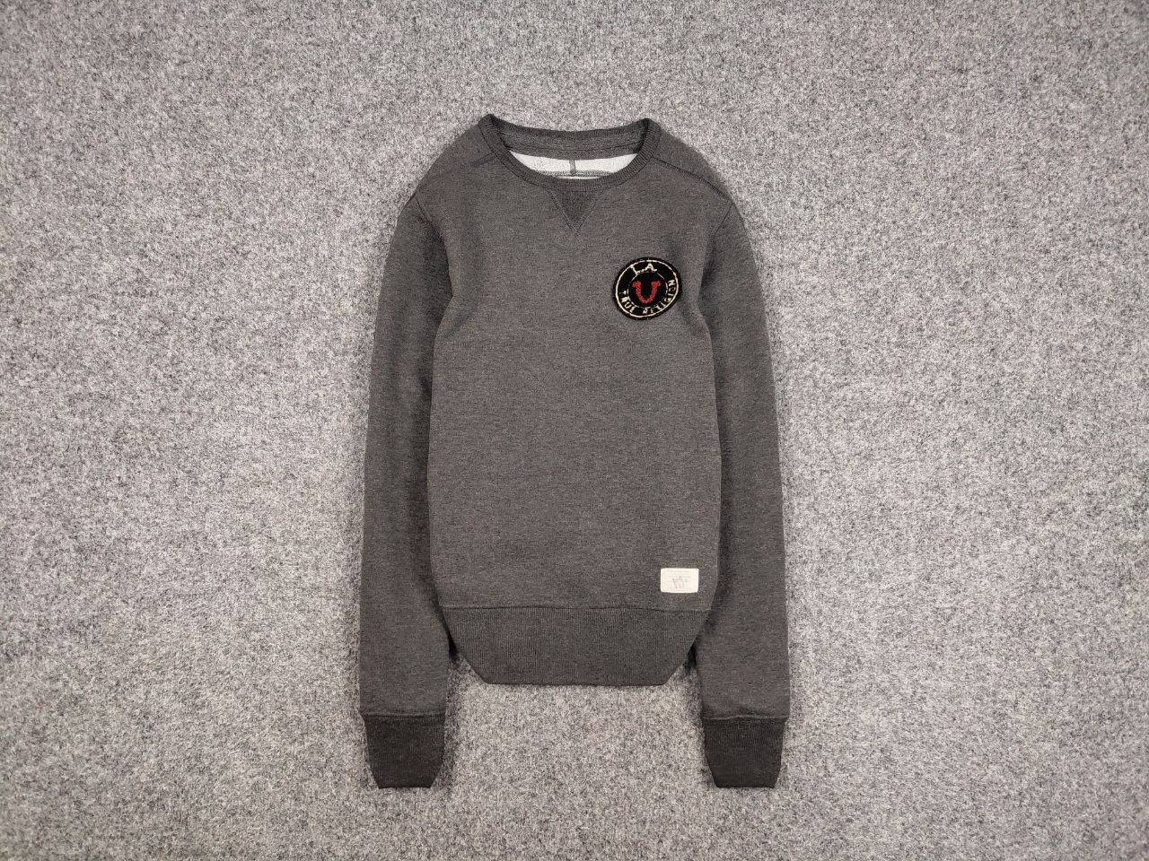 True Religion Vintage True Religion Logo Crewneck Blank Gray Sweatshirt Size US S / EU 44-46 / 1 - 1 Thumbnail