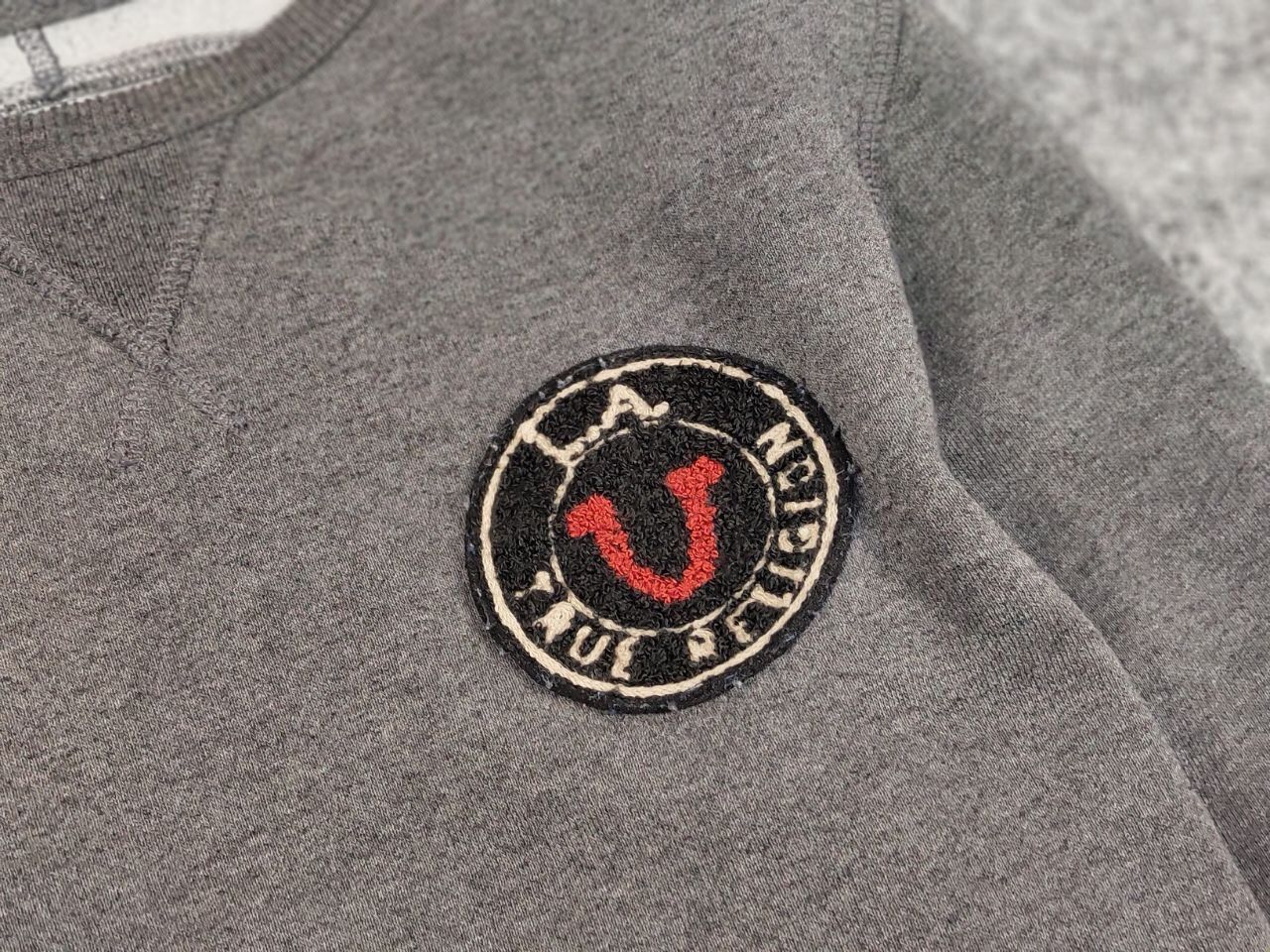 True Religion Vintage True Religion Logo Crewneck Blank Gray Sweatshirt Size US S / EU 44-46 / 1 - 11 Thumbnail