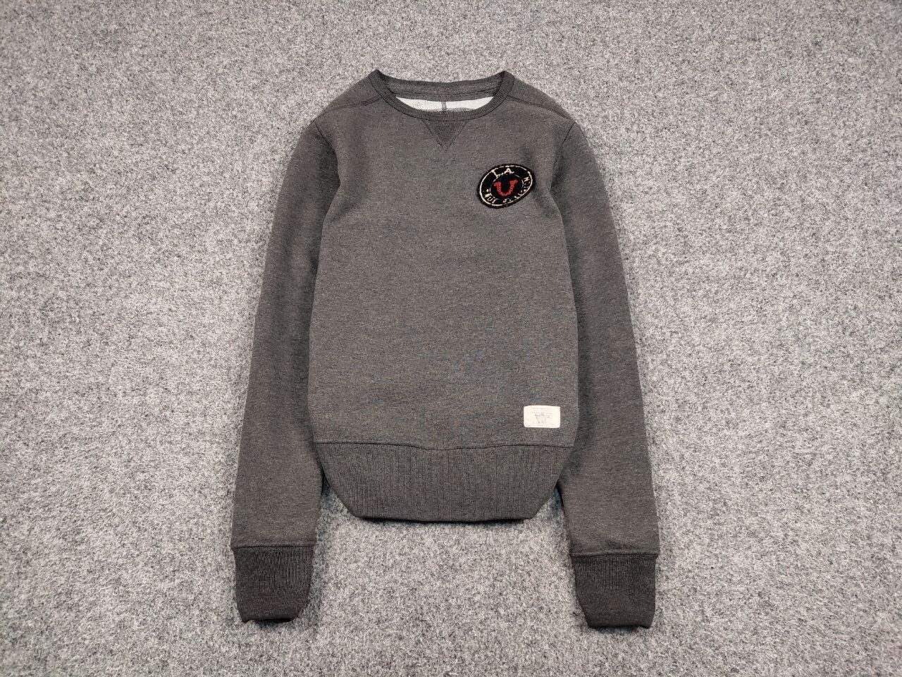 True Religion Vintage True Religion Logo Crewneck Blank Gray Sweatshirt Size US S / EU 44-46 / 1 - 2 Thumbnail