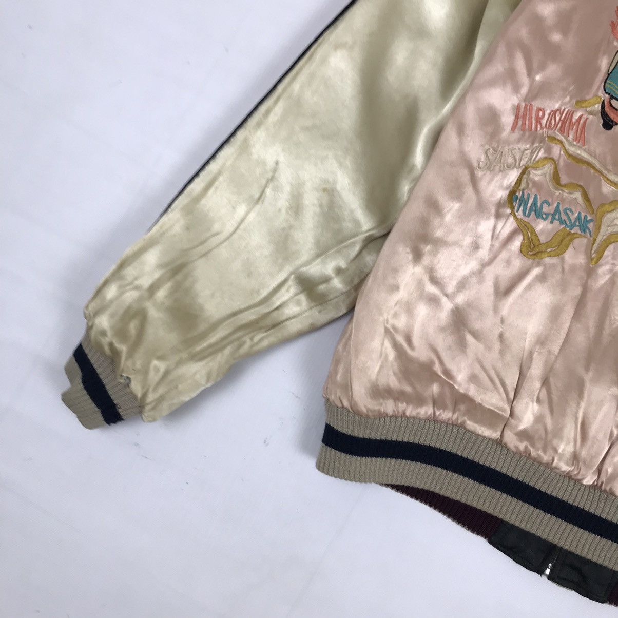 Vintage Vintage Japanese Souvenir Sukajan Rayon Reversible Jacket Size US L / EU 52-54 / 3 - 9 Thumbnail