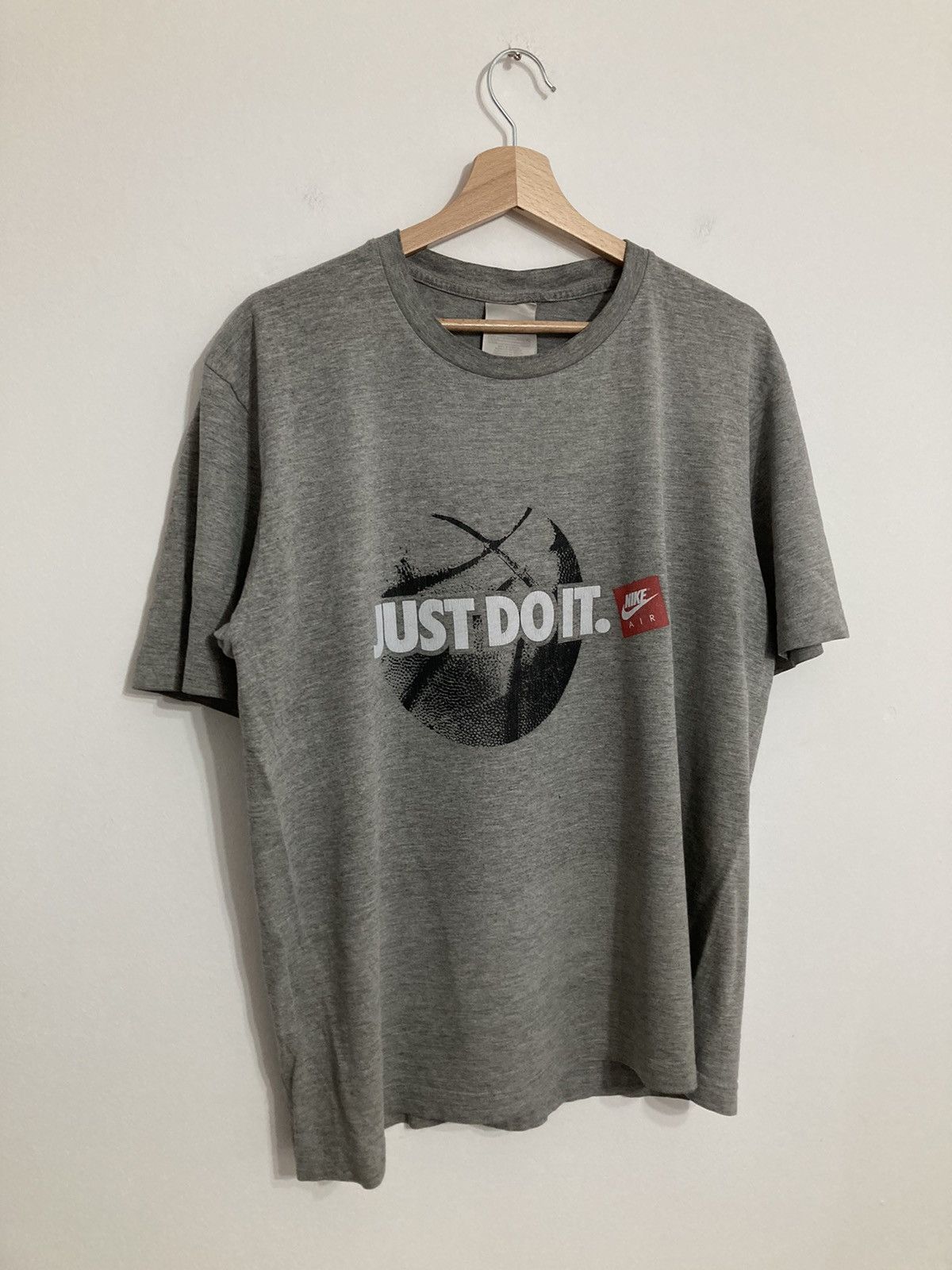 Nike Vintage Nike Just Do It T-shirt 90s Retro Swoosh Size US L / EU 52-54 / 3 - 2 Thumbnail