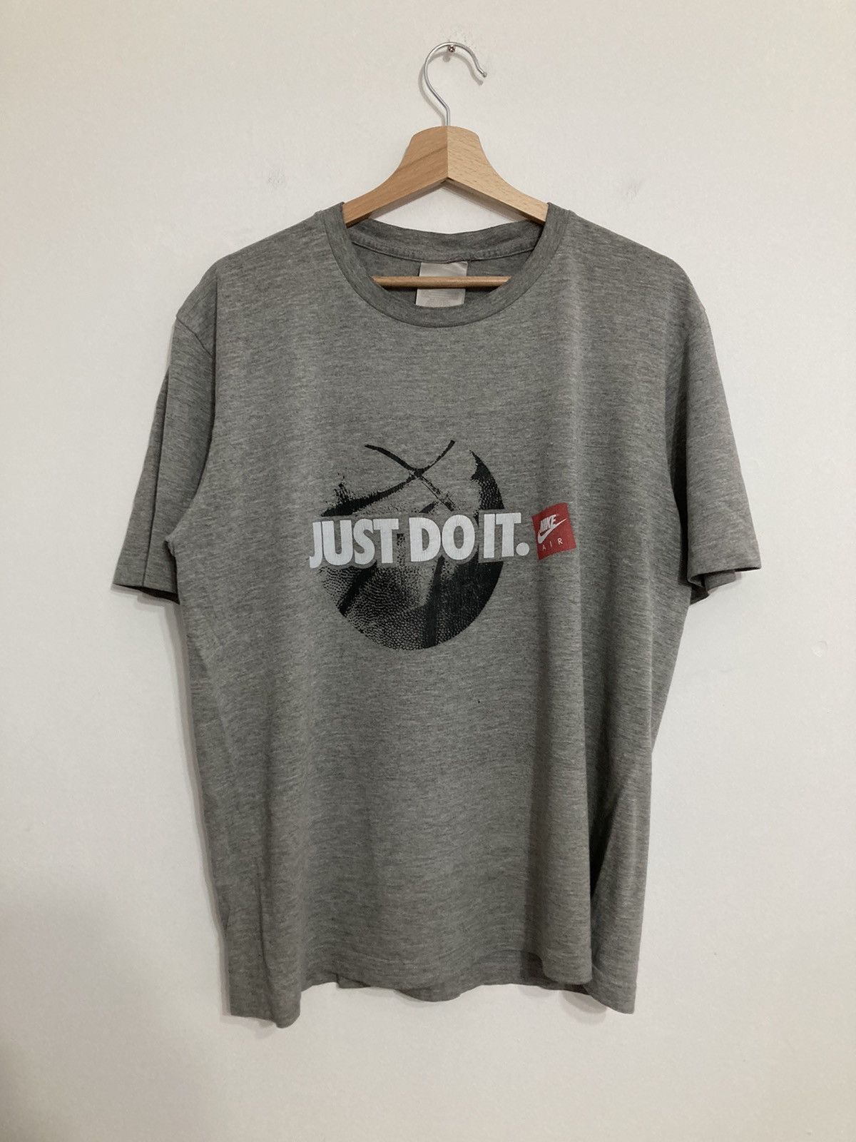 Nike Vintage Nike Just Do It T-shirt 90s Retro Swoosh Size US L / EU 52-54 / 3 - 1 Thumbnail