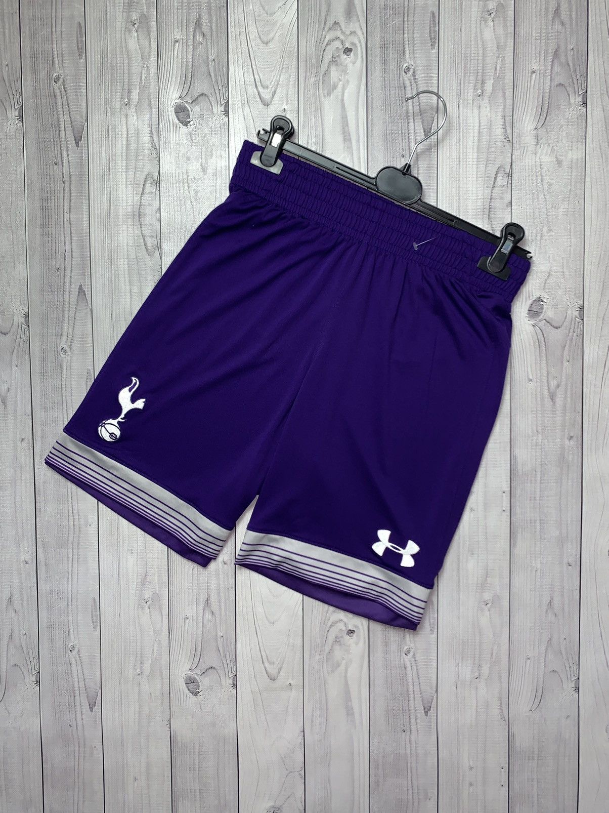 Under Armour × Vintage Vintage shorts Tottenham under armour purple size L Size US 34 / EU 50 - 1 Thumbnail