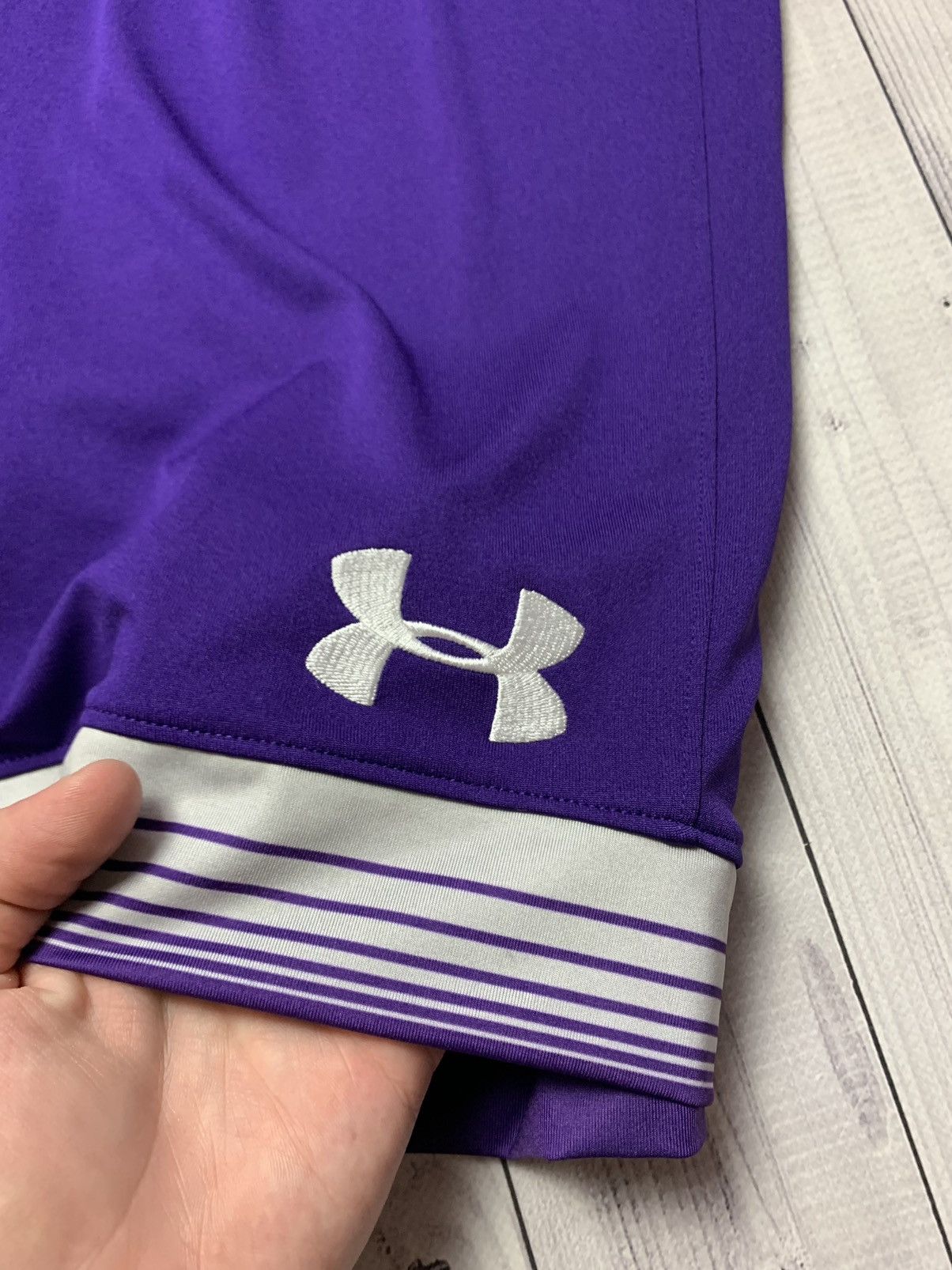Under Armour × Vintage Vintage shorts Tottenham under armour purple size L Size US 34 / EU 50 - 2 Thumbnail