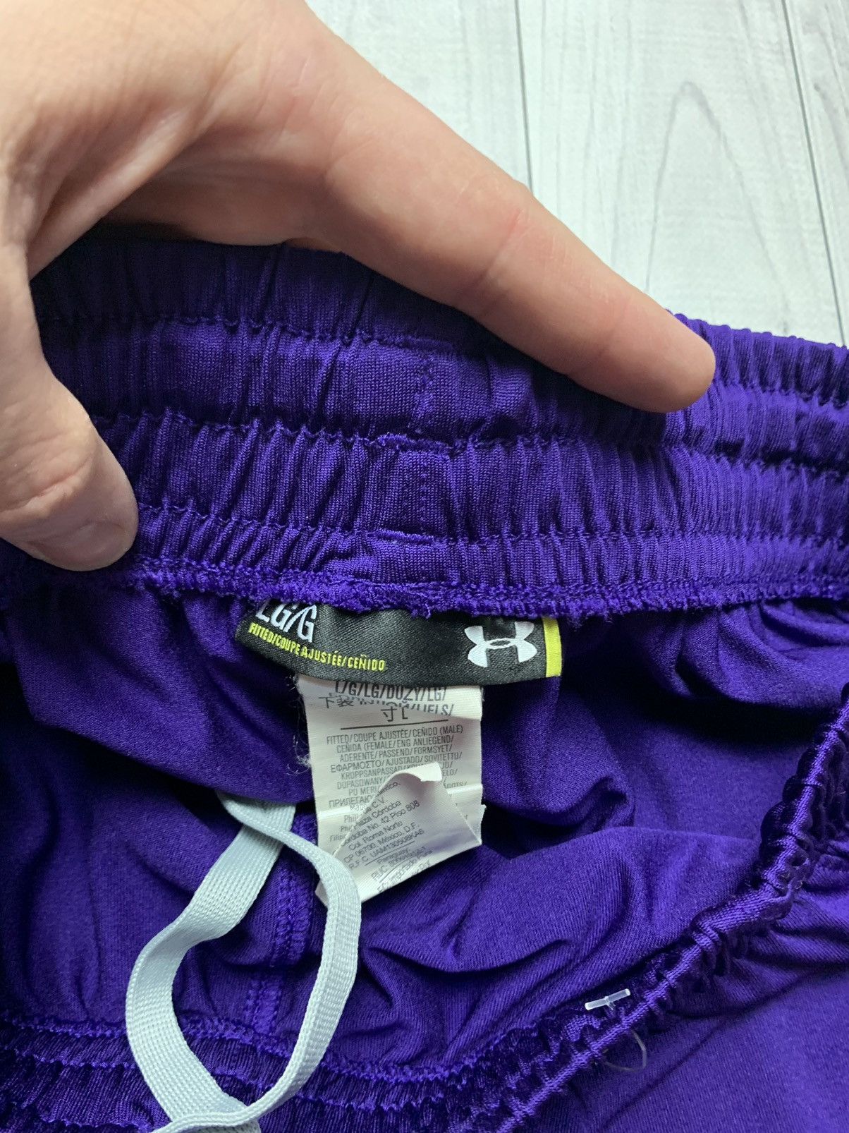 Under Armour × Vintage Vintage shorts Tottenham under armour purple size L Size US 34 / EU 50 - 4 Thumbnail