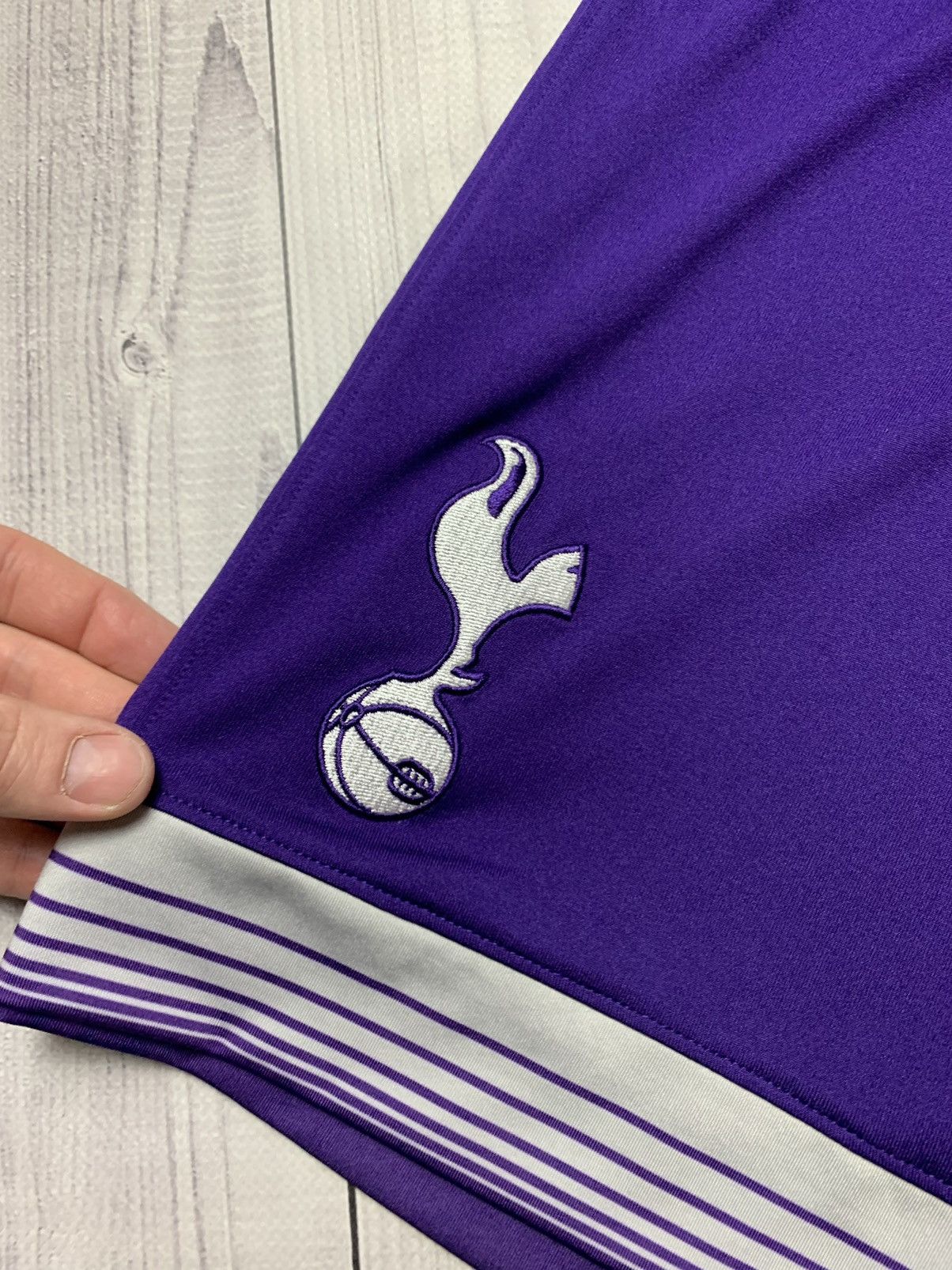 Under Armour × Vintage Vintage shorts Tottenham under armour purple size L Size US 34 / EU 50 - 3 Thumbnail