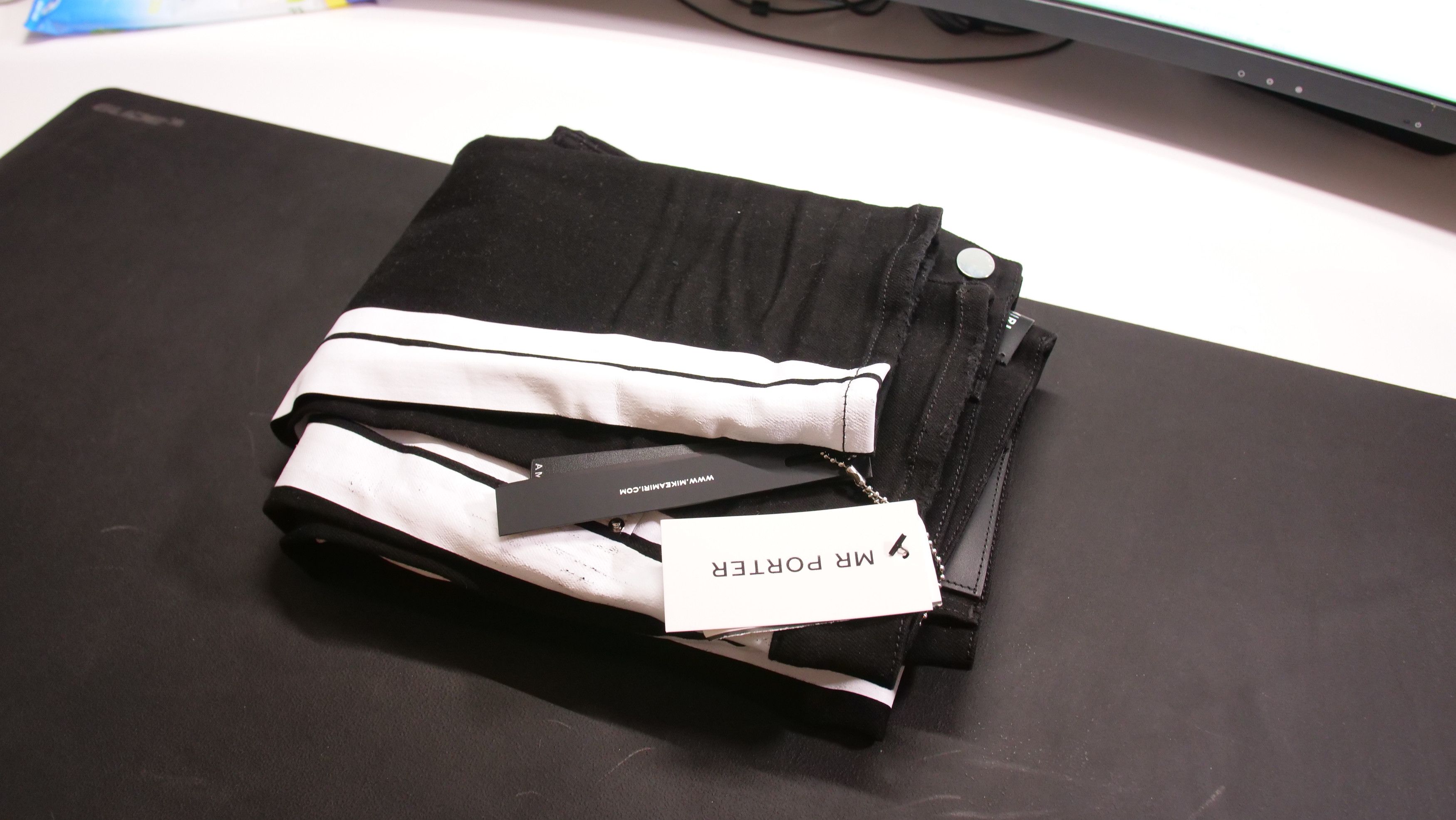 Amiri Amiri Broken Track Jeans SS18 (Waist 34) Black & White Size US 34 / EU 50 - 1 Thumbnail
