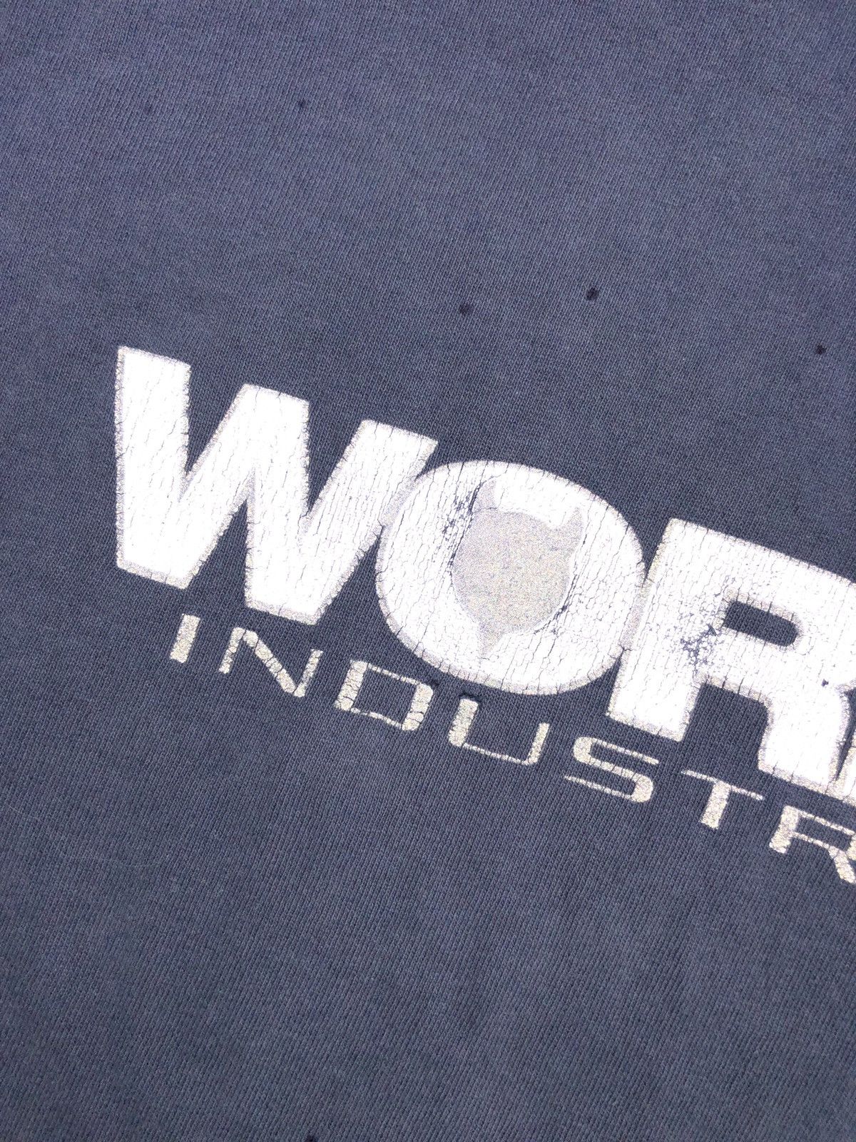 Vintage Vintage 90s world industries sun faded reflective tee Size US L / EU 52-54 / 3 - 8 Thumbnail
