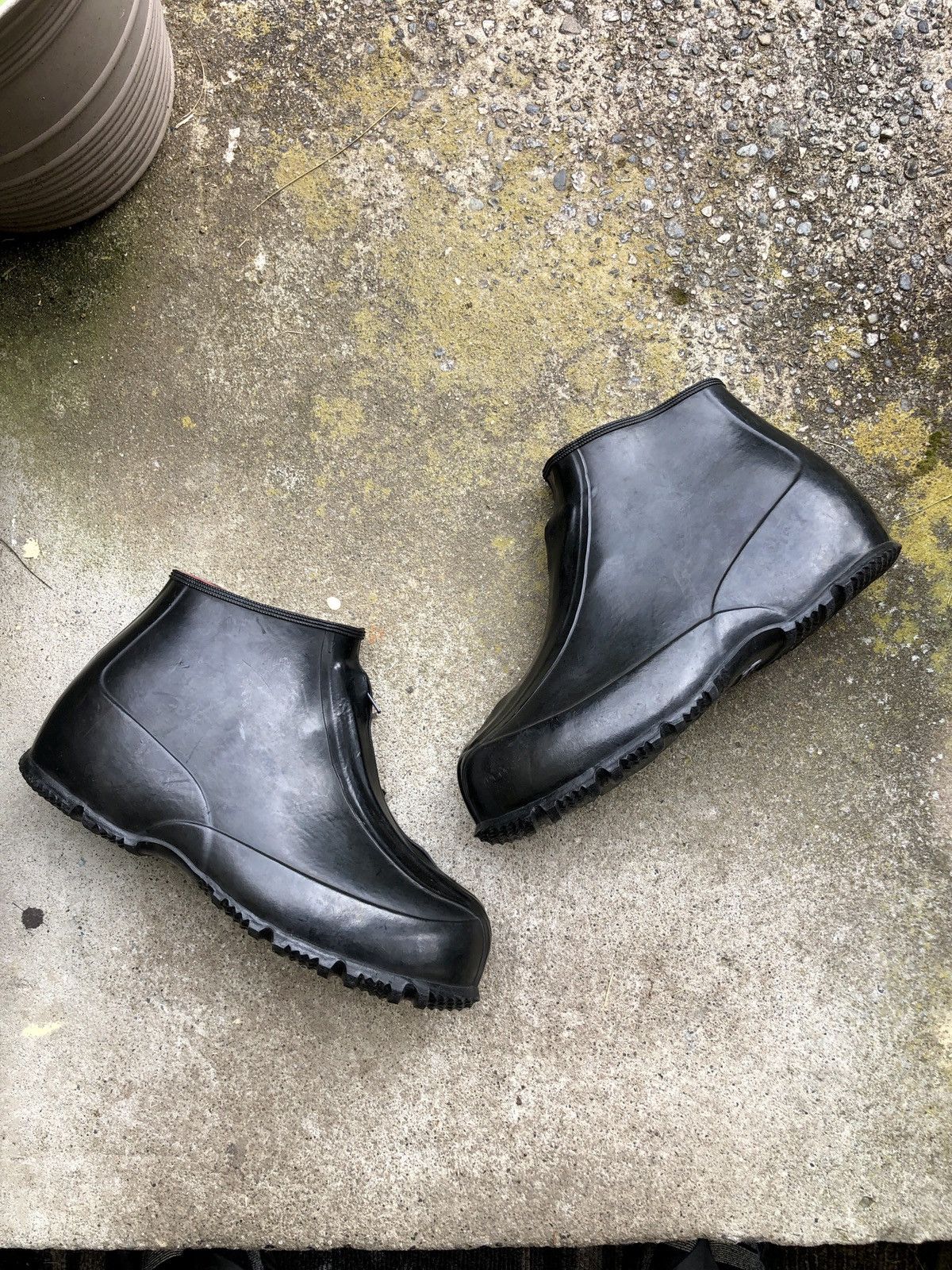 Vintage 70s rubber front zip boot cover drip sole