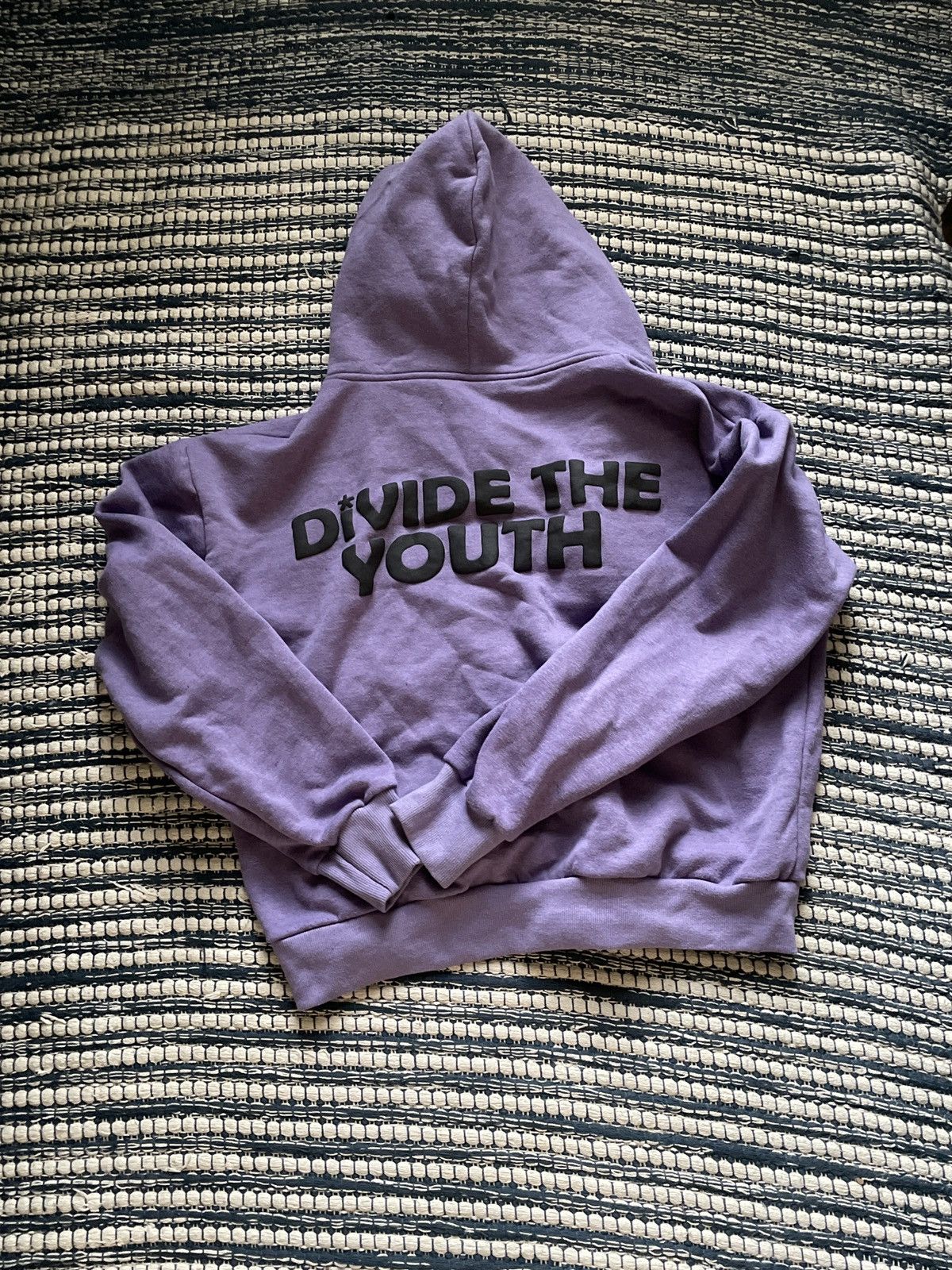 Divide the retailer youth cropped zip up