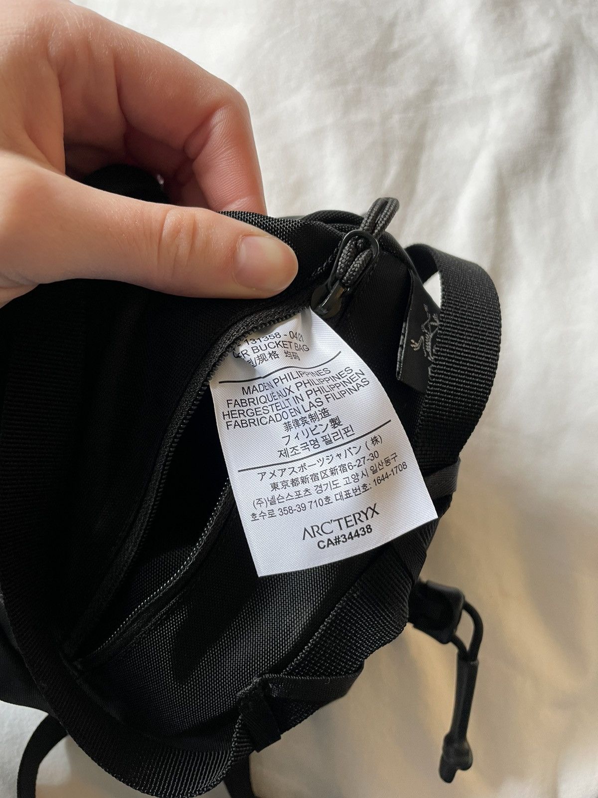 バッグ ARC'TERYX system_A quiver bucket bag Arc'teryx System_A Quiver Bucket Bag - YouTube