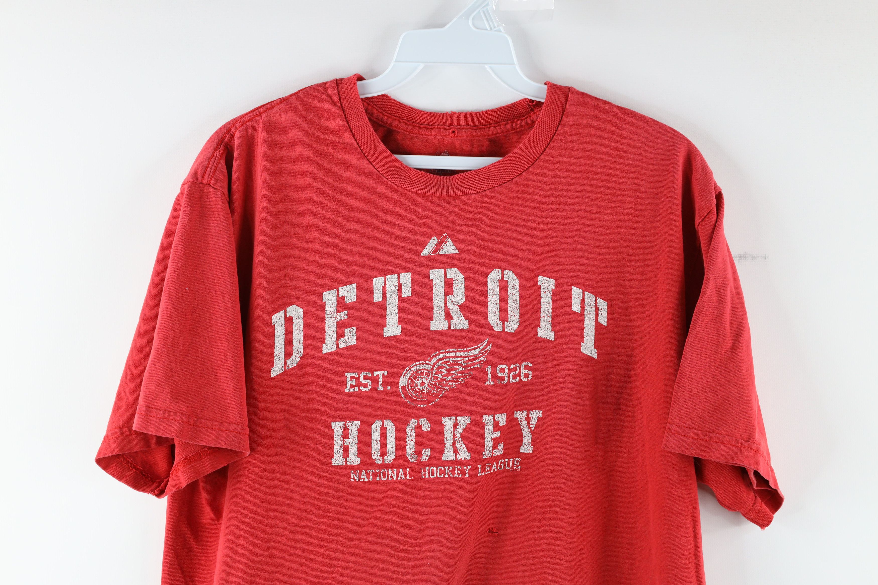 Vintage Vintage Majestic Thrashed Detroit Red Wings Hockey T-Shirt Size US M / EU 48-50 / 2 - 2 Preview