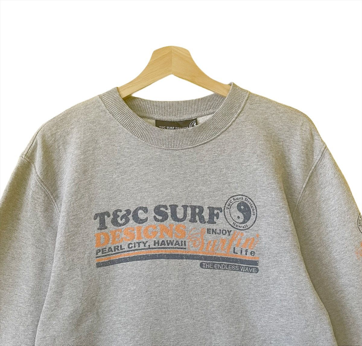 Vintage Vintage TnC Hawaii Pearl City Surf Crewneck Sweatshirt SizeM Size US M / EU 48-50 / 2 - 6 Thumbnail