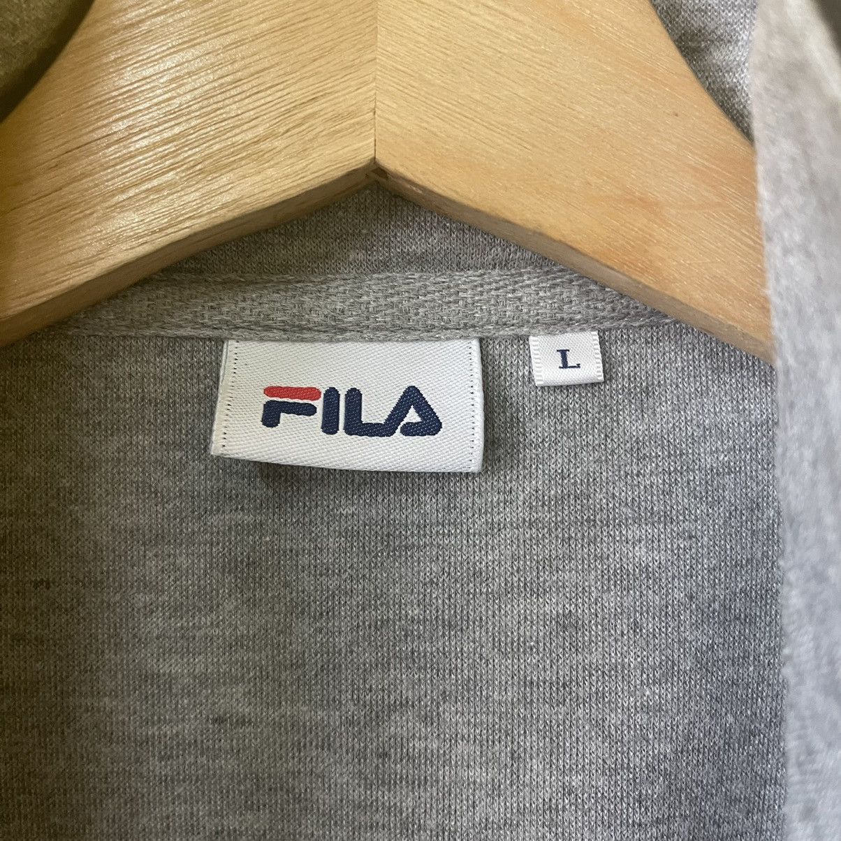 Fila Vintage Fila Biela Big Logo Fullzip Sweater Size M Size US M / EU 48-50 / 2 - 8 Thumbnail