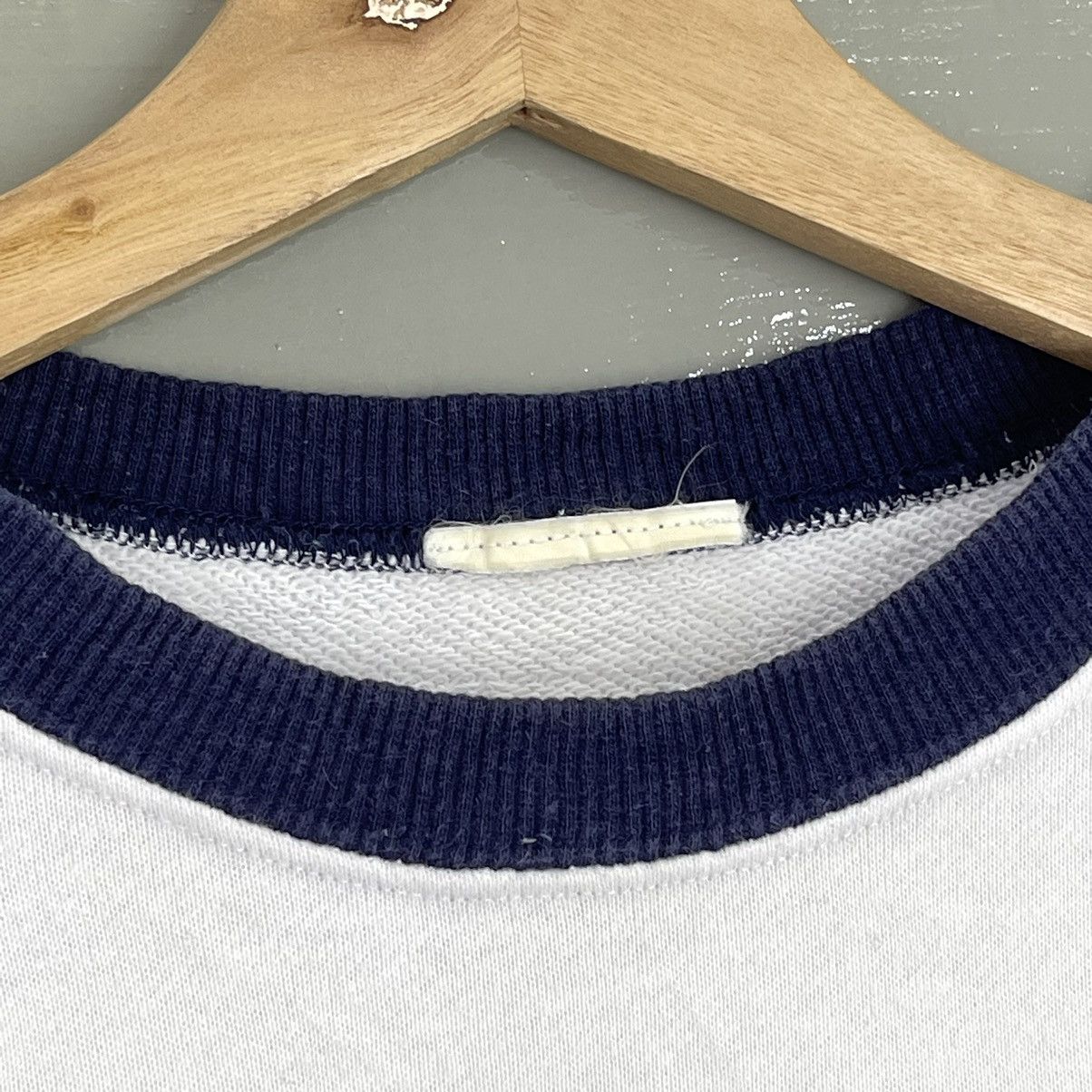 Japanese Brand 90s Dokonjyo Gaeru Big Logo Crewneck Sweatshirt Size M Size US M / EU 48-50 / 2 - 9 Thumbnail