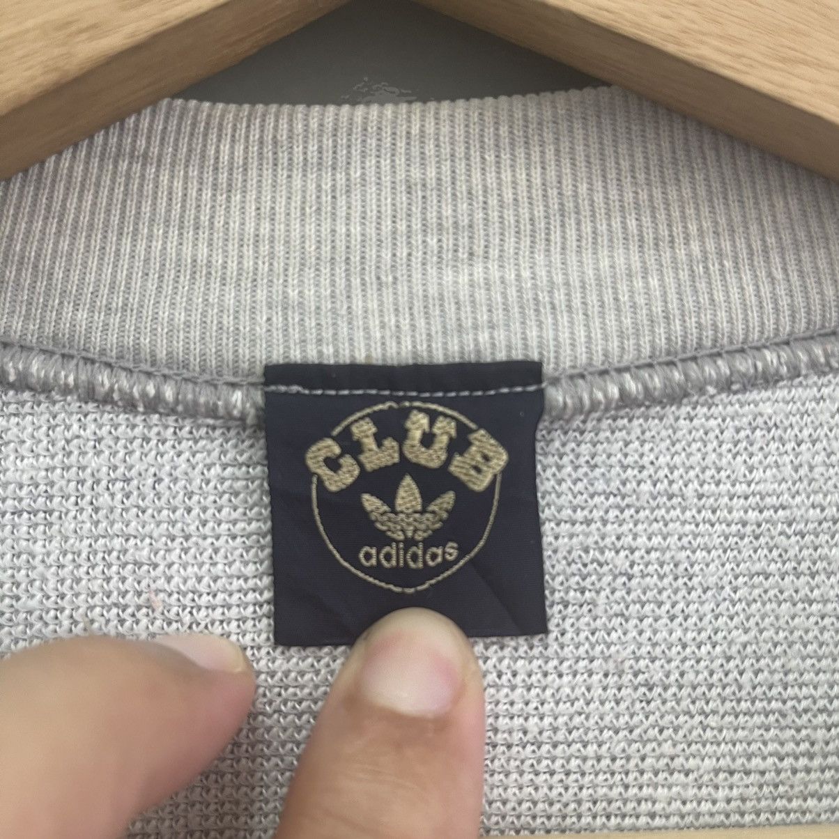 Adidas Vintage 00s Adidas Club Stripe Crewneck Sweatshirt Size M Size US M / EU 48-50 / 2 - 8 Thumbnail