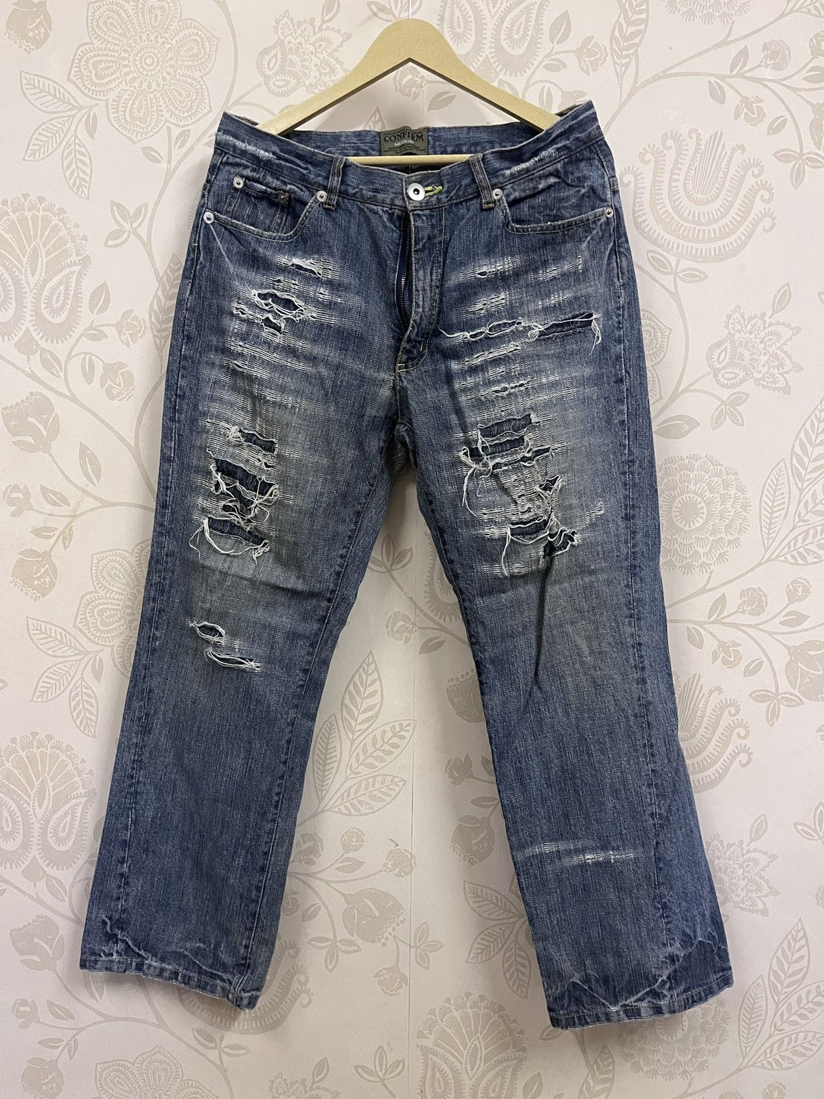 Japanese Brand Ripped Distressed Hysteric Distressed Denim Japanese Size US 32 / EU 48 - 1 Thumbnail