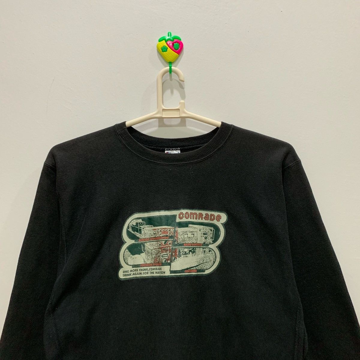 Champion × Japanese Brand × Vintage CHAMPION Sweatshirts COMRADE Design Size XL fits L Size US L / EU 52-54 / 3 - 2 Thumbnail